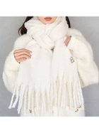 【スナイデル/SNIDEL】のブローチ付きマフラー 人気、トレンドファッション・服の通販 founy(ファニー) ファッション Fashion レディースファッション Fashion for Women マフラー・スヌード / 冬小物の定番 Scarves & Mufflers エレガント 上品 Elegant スマート Smart, Elegant ビジュー Bijou, Jewel-like Accent フリンジ Fringe, Tassel ブローチ Brooch, Pin Brooch マフラー Scarf, Muffler ラグジュアリー Luxury, Elegant リボン Ribbon, Bow 冬 Winter / This Winter おすすめ Recommended / Our Picks thumbnail IVR[003]|ID: prp329100004797984 ipo3291000000034812503