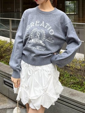 【スナイデル/SNIDEL】のエンブレムロゴニットプルオーバー 人気、トレンドファッション・服の通販 founy(ファニー) ファッション Fashion レディースファッション Fashion for Women トップス・カットソー Cut & Sew Tops ニット Knit Tops & Sweaters カジュアルプルオーバー・ニットトップス Pullovers & Knit Tops / Casual Pullovers エレガント 上品 Elegant クラシカル Classical, Vintage-Inspired ショルダー Shoulder, Shoulder Strap ストレート Straight, Straight Cut スマート Smart, Elegant ドロップ Drop Shoulder, Dropped Style フェミニン Feminine, Girly フロント Front, Front Design ベーシック Basic, Essential リラックス Relax, Relaxed Fit おすすめ Recommended / Our Picks |ID:prp329100004798028