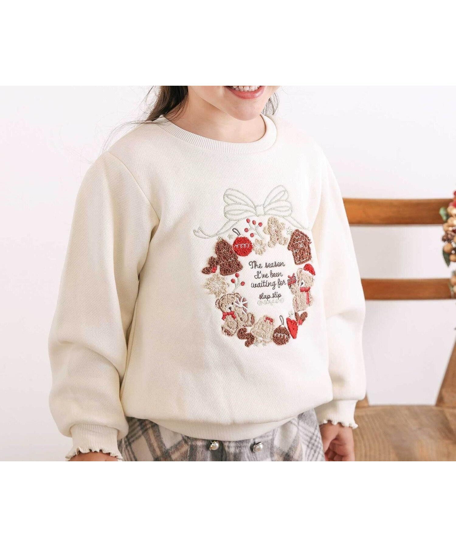 【ベベ オンライン ストア/BEBE ONLINE STORE / KIDS】の【裏起毛】アニマルいろんなクマサガラ刺しゅうトレーナー(80~130cm) インテリア・キッズ・メンズ・レディースファッション・服の通販 founy(ファニー) ファッション Fashion キッズファッション Fashion for Kids アニマル Animal Print 秋 Autumn ガーリー Girly, Feminine Style チェック Check, Plaid, Tartan トレーナー Sweatshirt, Trainer フィット Fit, Slim Fit フェミニン Feminine, Girly フレンチ French, French Style フレーム Frame, Outline フロント Front, Front Design ミックス Mix, Mixed Style モチーフ Motif, Design Theme A/W・秋冬 Autumn/Winter おすすめ Recommended / Our Picks お家時間・ステイホーム Stay Home / At Home エレガント 上品 Elegant 2025年 2025 2025-2026秋冬・A/W Autumn/Winter 2025–26 AW25–26 オフホワイト|ID: prp329100004798052 ipo3291000000034923108