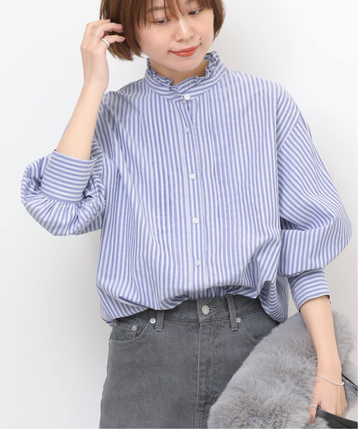 【ジャーナルスタンダード レリューム/JOURNAL STANDARD relume】のフリルネックドビーストライプシャツ インテリア・キッズ・メンズ・レディースファッション・服の通販 founy(ファニー) 　ファッション　Fashion　レディースファッション　Fashion for Women　トップス・カットソー　Cut & Sew Tops　シャツ・ブラウス・オフィスカジュアル　Elegant Blouses & Button-Ups　2025年　2025　2025-2026秋冬・A/W　Autumn/Winter 2025–26 AW25–26　インナー　Innerwear　スウェット / スエット　Sweatshirt, Sweatwear　バランス　Balance, Style Balance　フリル　Frill, Ruffle　フロント　Front, Front Design　春　Spring　ブルー|ID: prp329100004798215 ipo3291000000034950702