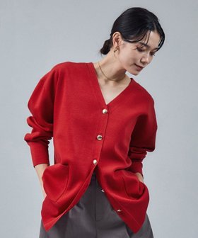 【サロン アダム エ ロペ/SALON adam et rope'】のウールVネック金ボタンカーディガン 人気、トレンドファッション・服の通販 founy(ファニー) ファッション Fashion レディースファッション Fashion for Women トップス・カットソー Cut & Sew Tops カーディガン・羽織り Layered Style Cardigans Vネックトップス V-Neck Tops / V-Cut Neckline Shirts インナー Innerwear 秋 Autumn カーディガン Cardigan, Knitwear 軽量 Lightweight, Ultra Light スウェット / スエット Sweatshirt, Sweatwear スラックス Slacks, Dress Pants タートル Turtleneck, Turtle Collar デニム Denim, Jeans Material フロント Front, Front Design ミドル Middle Length, Mid Height メタル Metal, Metal Parts リラックス Relax, Relaxed Fit 冬 Winter / This Winter エレガント 上品 Elegant ビジネス 仕事 通勤 Business / Work / Commuting |ID:prp329100004798358