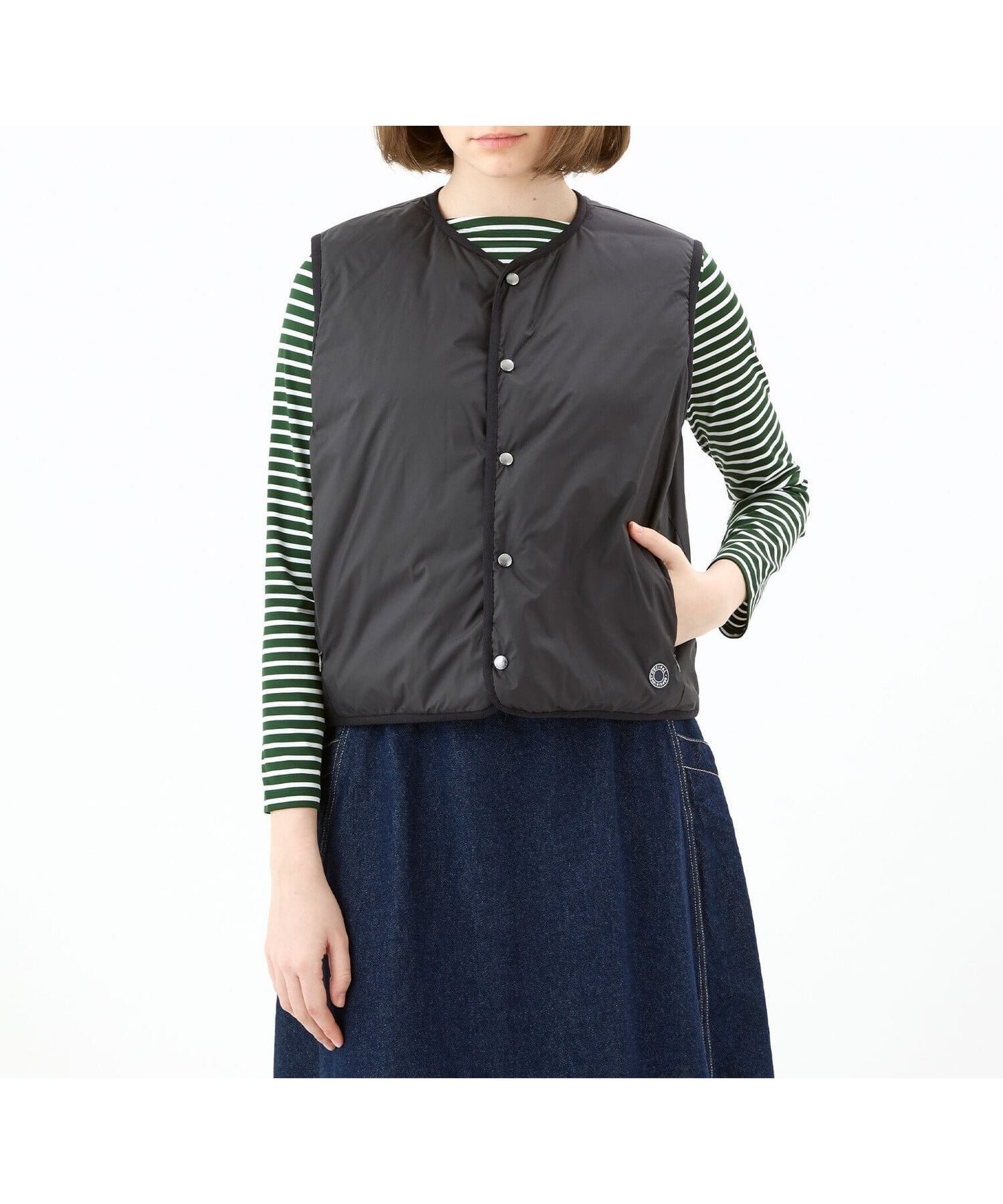 【ビショップ/Bshop】のポリエステルタフタ インナーダウン ベスト WOMEN インテリア・キッズ・メンズ・レディースファッション・服の通販 founy(ファニー) 　ファッション　Fashion　レディースファッション　Fashion for Women　アウター　Coat / Outerwear Collection　トップス・カットソー　Cut & Sew Tops　ベスト&ジレ / 重ね着スタイル　Vests & Gilets　インナー　Innerwear　タフタ　Taffeta, Structured Fabric　ダウン　Down, Puffer　ベスト　Vest, Waistcoat　ラウンド　Round, Round Neck　ラグジュアリー　Luxury, Elegant　軽量　Lightweight, Ultra Light　BLACK|ID: prp329100004798401 ipo3291000000034904246