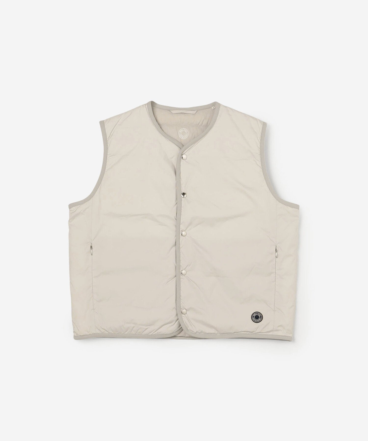 【ビショップ/Bshop】のポリエステルタフタ インナーダウン ベスト WOMEN インテリア・キッズ・メンズ・レディースファッション・服の通販 founy(ファニー) 　ファッション　Fashion　レディースファッション　Fashion for Women　アウター　Coat / Outerwear Collection　トップス・カットソー　Cut & Sew Tops　ベスト&ジレ / 重ね着スタイル　Vests & Gilets　インナー　Innerwear　タフタ　Taffeta, Structured Fabric　ダウン　Down, Puffer　ベスト　Vest, Waistcoat　ラウンド　Round, Round Neck　ラグジュアリー　Luxury, Elegant　軽量　Lightweight, Ultra Light　BEIGE系1|ID: prp329100004798401 ipo3291000000034904248