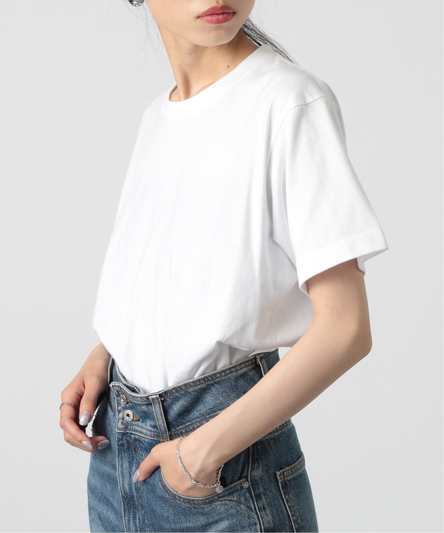 【セットアップセブン/SETUP7】のUnited Athle/大人の上質な無地Tシャツ!6.2オンス プレミアムコットンTシャツ シンプル半袖無地T 綿100% ユニセックス 5942 人気、トレンドファッション・服の通販 founy(ファニー) 　ファッション　Fashion　レディースファッション　Fashion for Women　トップス・カットソー　Cut & Sew Tops　シャツ・ブラウス・オフィスカジュアル　Elegant Blouses & Button-Ups　ロングTシャツ・Tシャツ　Longline T-Shirts & Tees　インナー　Innerwear　カーゴパンツ　Cargo Pants, Utility Pants　キャップ　Cap, Baseball Cap　サングラス　Sunglasses, Shades　サンダル　Sandals, Summer Shoes　シンプル　Simple, Minimal　ジャケット　Jacket, Outerwear　スウェット / スエット　Sweatshirt, Sweatwear　スニーカー　Sneakers, Trainers　ダブル　Double, Double-Breasted　デニム　Denim, Jeans Material　トレーナー　Sweatshirt, Trainer　ハーフ　Half, Half-Length　プレミアム　Premium, High-End　ボトム　Bottoms, Lower Wear　ポロシャツ　Polo Shirt, Collared Tee　半袖　Short Sleeve, Half Sleeve　無地　Plain, Solid Color　再入荷　Restock / Back in Stock　おすすめ　Recommended / Our Picks　夏　Summer　 other-1|ID: prp329100004798433 ipo3291000000034918821