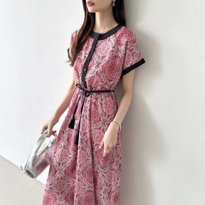 【ココモモ/COCOMOMO】のロングワンピース 配色 エスニック柄 きれいめ フレンチスリーブ 前開き インテリア・キッズ・メンズ・レディースファッション・服の通販 founy(ファニー) ファッション Fashion レディースファッション Fashion for Women ワンピース Dresses エスニック Ethnic Style スリーブ Sleeve, Long Sleeve / Short Sleeve タッセル Tassel, Fringe フレンチ French, French Style リゾート Resort, Vacation Style ロング Long, Long-Length 半袖 Short Sleeve, Half Sleeve 夏 Summer 旅行 Travel 春 Spring S/S・春夏 SS, Spring/Summer, Warm Season 長袖 Long Sleeve, Full Sleeve 半袖・レッド|ID: prp329100004798808 ipo3291000000034884238