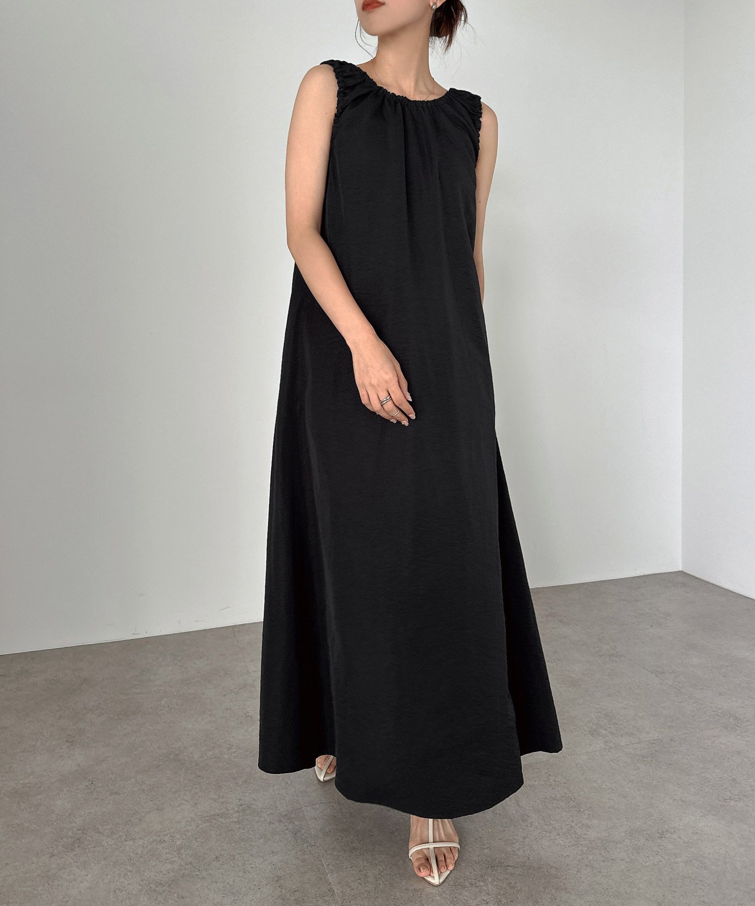 【アンドミー/andme】のバックオープン ノースリーブ ロング ワンピース 人気、トレンドファッション・服の通販 founy(ファニー) ファッション Fashion レディースファッション Fashion for Women ワンピース Dresses おすすめ Recommended / Our Picks ギャザー Gathered, Ruffled クラッシュ Distressed, Crashed Style ノースリーブ Sleeveless, No-Sleeve リゾート Resort, Vacation Style リラックス Relax, Relaxed Fit ロング Long, Long-Length other-1|ID: prp329100004798839 ipo3291000000034818340