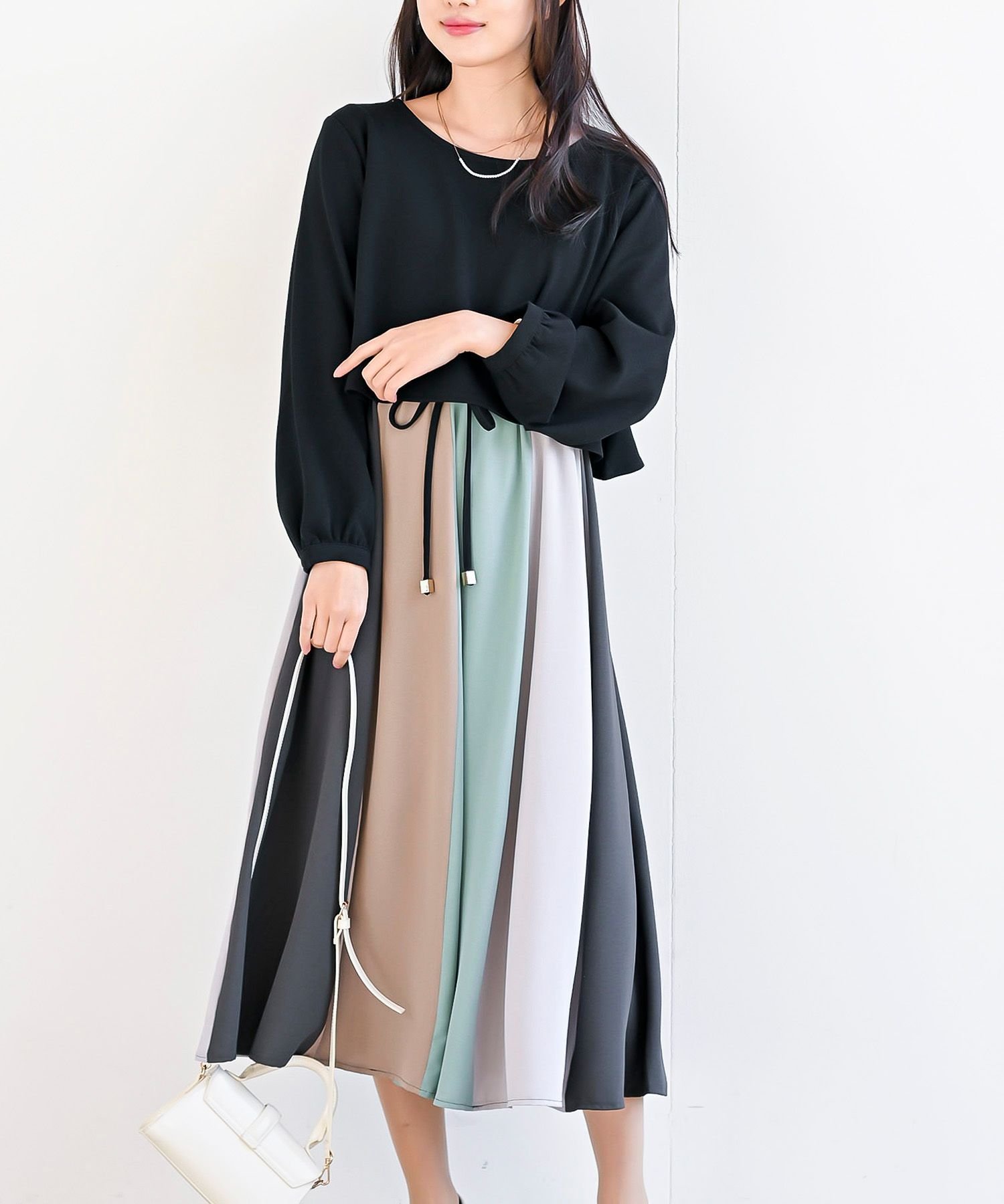 【アールピーエス/rps】のカラフルパッチワークドッキングワンピース インテリア・キッズ・メンズ・レディースファッション・服の通販 founy(ファニー) ファッション Fashion レディースファッション Fashion for Women ワンピース Dresses カラフル Colorful Design ジョーゼット Georgette, Semi-Sheer Fabric ストレッチ Stretch, Stretchy Fabric ドッキング Docking, Mixed Material パッチワーク Patchwork, Mixed Fabric リボン Ribbon, Bow 再入荷 Restock / Back in Stock 無地 Plain, Solid Color ブラック3|ID: prp329100004798842 ipo3291000000034818384