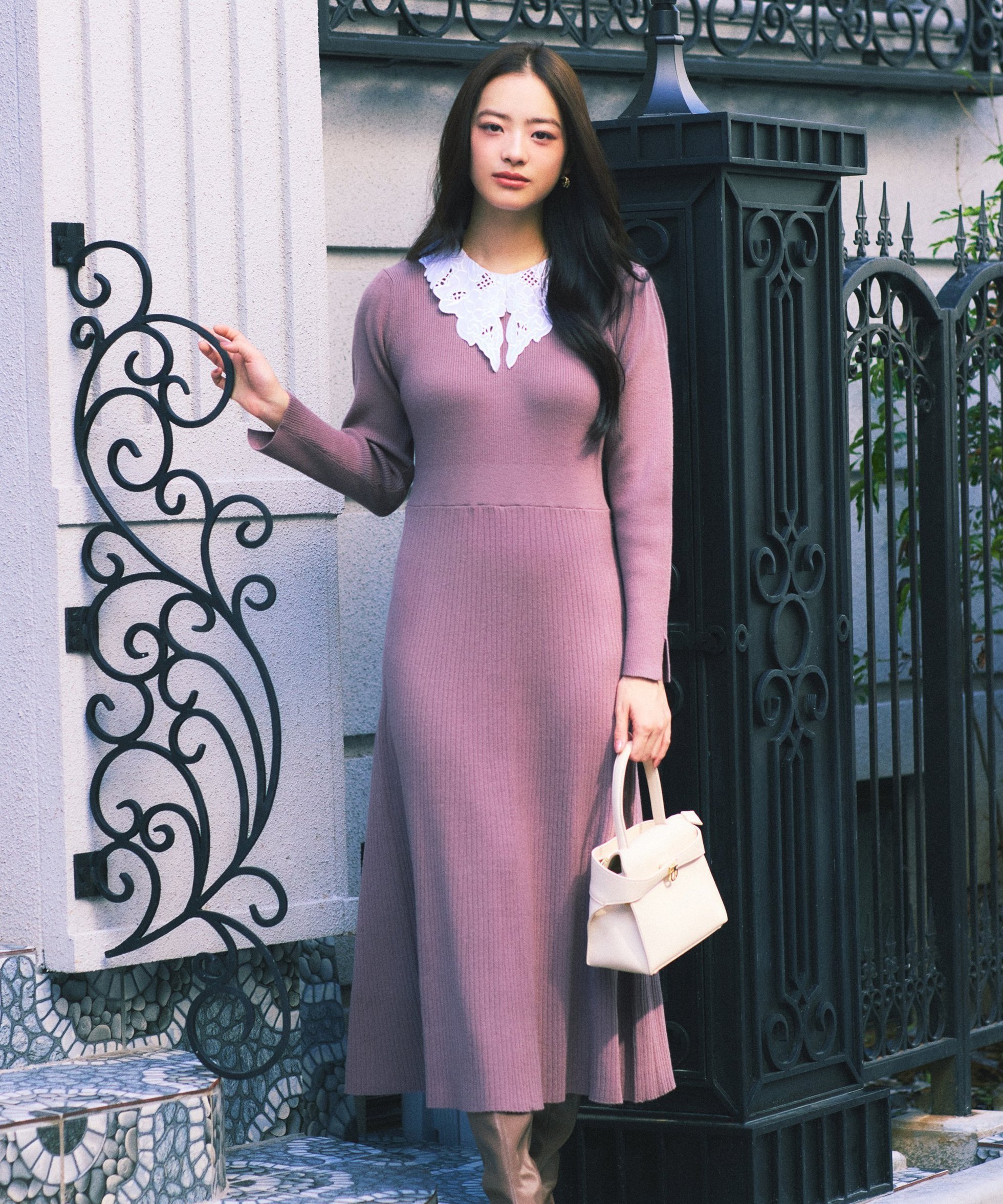 【プロポーション ボディドレッシング/PROPORTION BODY DRESSING】のレース襟付きニットワンピース インテリア・キッズ・メンズ・レディースファッション・服の通販 founy(ファニー) ファッション Fashion レディースファッション Fashion for Women ワンピース Dresses ニットワンピース Knit Dresses ウォーム Warm Fabric スリット Slit, Slit Detail トレンド Trend, Trending Now フィット Fit, Slim Fit フレア Flare, Flared レース Lace, Lace Fabric モカ1|ID: prp329100004798852 ipo3291000000034818447