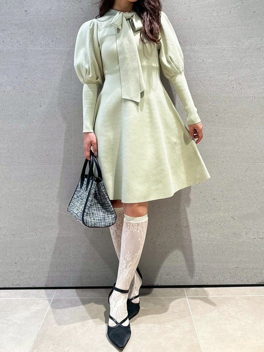 【リリーブラウン/Lily Brown】のボウタイリボンニットワンピース インテリア・キッズ・メンズ・レディースファッション・服の通販 founy(ファニー) 　雑誌掲載アイテム　Magazine Picks & Fashion Features　ファッション雑誌　Fashion Magazines　アール　ar　ファッション　Fashion　レディースファッション　Fashion for Women　ワンピース　Dresses　ニットワンピース　Knit Dresses　クラシカル　Classical, Vintage-Inspired　今季　This Season, Current Season　11月号　November Issue　スマート　Smart, Elegant　スリーブ　Sleeve, Long Sleeve / Short Sleeve　雑誌　Magazine, Fashion Magazine　ドレープ　Drape, Draping Fabric　人気　Popular, Best Seller　バランス　Balance, Style Balance　MNT[021]|ID: prp329100004798918 ipo3291000000034818772