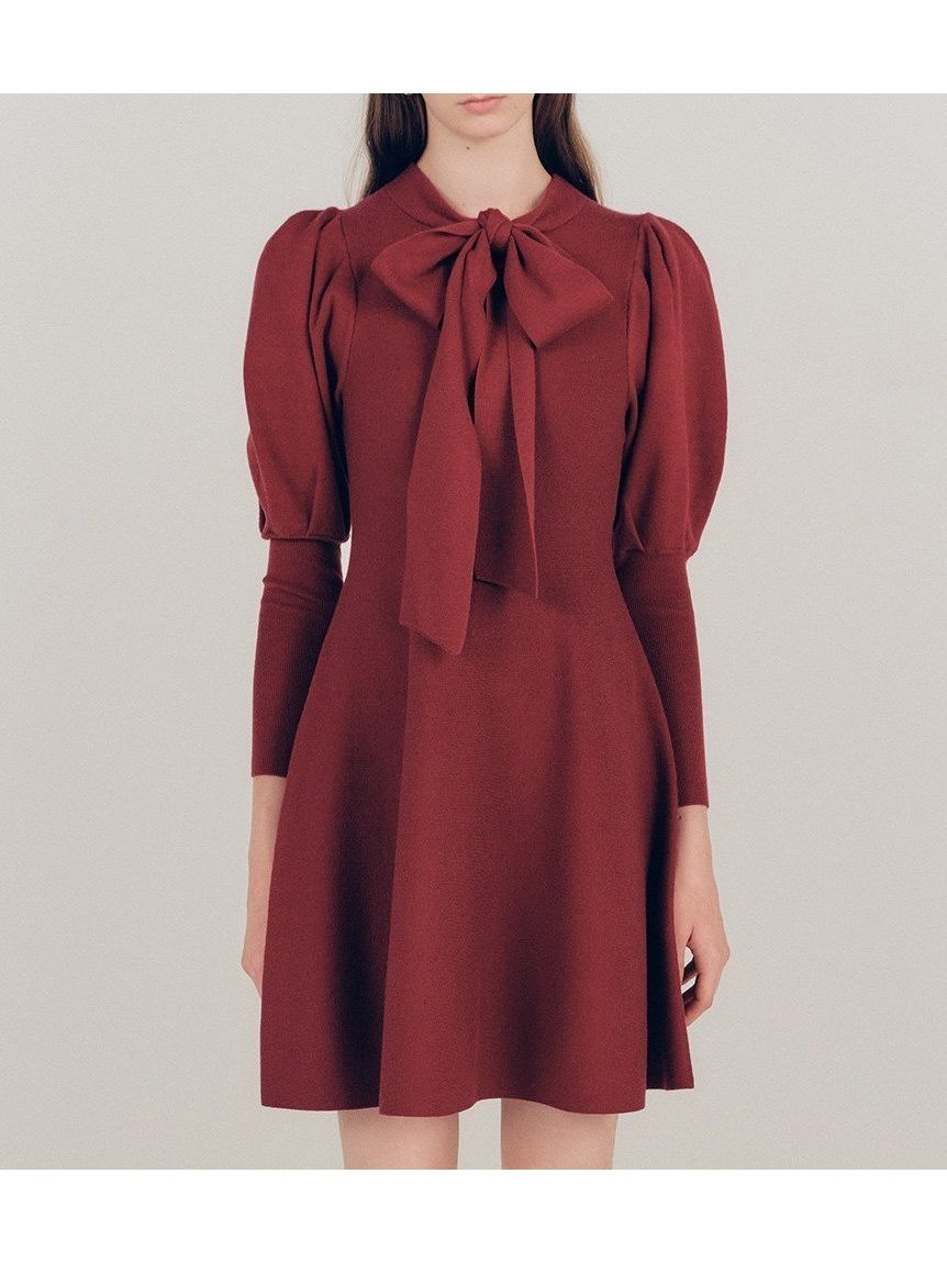 【リリーブラウン/Lily Brown】のボウタイリボンニットワンピース インテリア・キッズ・メンズ・レディースファッション・服の通販 founy(ファニー) 　雑誌掲載アイテム　Magazine Picks & Fashion Features　ファッション雑誌　Fashion Magazines　アール　ar　ファッション　Fashion　レディースファッション　Fashion for Women　ワンピース　Dresses　ニットワンピース　Knit Dresses　クラシカル　Classical, Vintage-Inspired　今季　This Season, Current Season　11月号　November Issue　スマート　Smart, Elegant　スリーブ　Sleeve, Long Sleeve / Short Sleeve　雑誌　Magazine, Fashion Magazine　ドレープ　Drape, Draping Fabric　人気　Popular, Best Seller　バランス　Balance, Style Balance　RED[046]|ID: prp329100004798918 ipo3291000000034818774