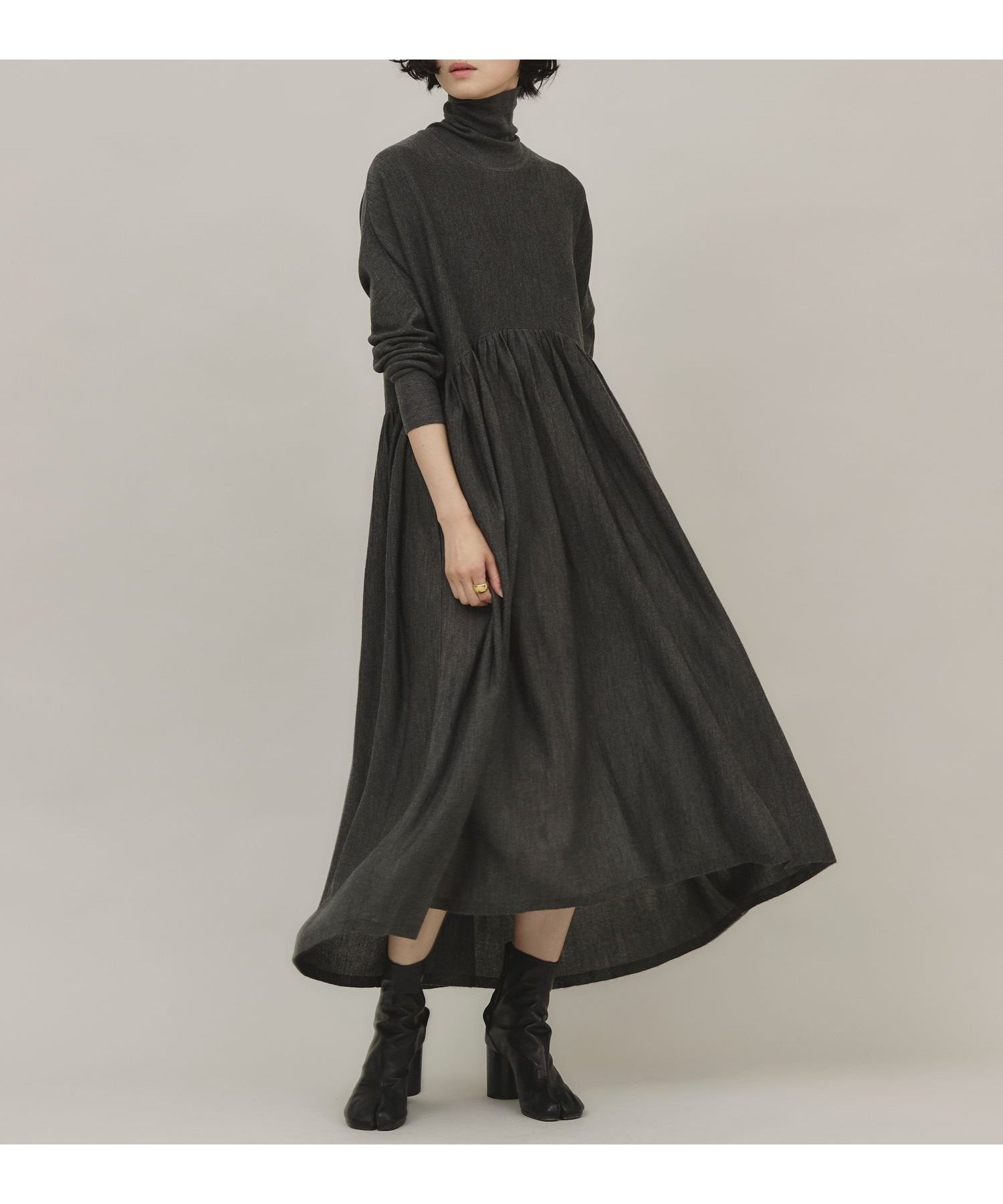 【カレンソロジー/Curensology】のウールハイネックギャザーワンピース インテリア・キッズ・メンズ・レディースファッション・服の通販 founy(ファニー) ファッション Fashion レディースファッション Fashion for Women ワンピース Dresses エレガント 上品 Elegant ギャザー Gathered, Ruffled ジャケット Jacket, Outerwear タイツ Tights, Legwear デニム Denim, Jeans Material 定番 Standard, Basic Item ハイネック High Neck, Mock Neck 冬 Winter / This Winter おすすめ Recommended / Our Picks グレー17|ID: prp329100004798938 ipo3291000000034818920