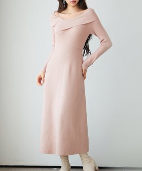 【セゾンドパピヨン/SAISON DE PAPILLON】のアシンメトリネック長袖ミディ丈ニットワンピース 人気、トレンドファッション・服の通販 founy(ファニー) ファッション Fashion レディースファッション Fashion for Women ワンピース Dresses ニットワンピース Knit Dresses アシンメトリー Asymmetrical Style ショート Short, Short Length スリット Slit, Slit Detail デコルテ Décolleté, Neckline ネックレス Necklace, Pendant Necklace 長袖 Long Sleeve, Full Sleeve フレア Flare, Flared ワンポイント One Point, Statement Accent |ID:prp329100004799007