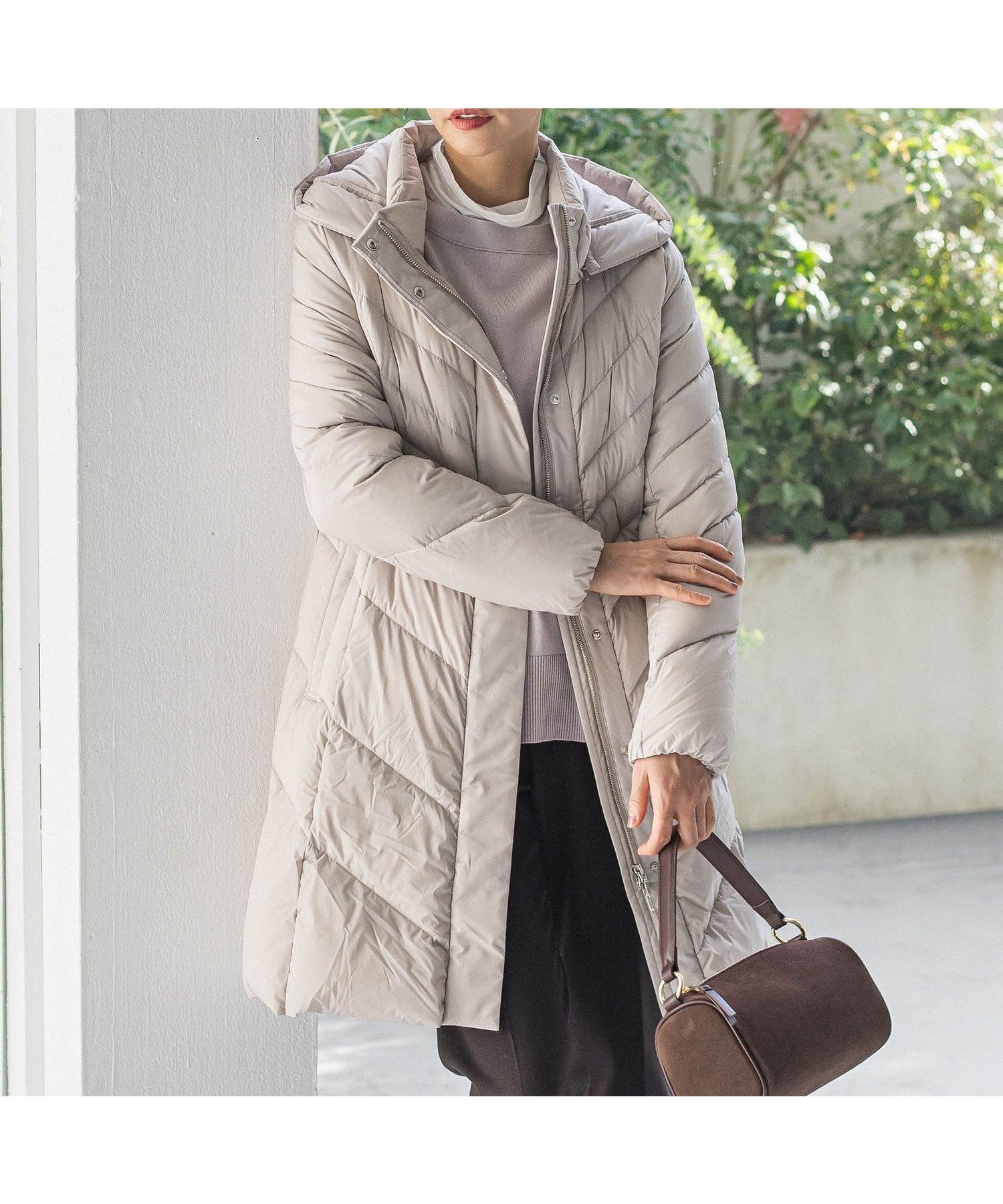 【ロートレ アモン/LAUTRE AMONT】のストレッチダウンロングコート 人気、トレンドファッション・服の通販 founy(ファニー) ファッション Fashion レディースファッション Fashion for Women アウター Coat / Outerwear Collection コート・ロングコート・ピーコート Long Coats, Peacoats & More 秋 Autumn グラデーション Gradient, Ombre 軽量 Lightweight, Ultra Light スタイリッシュ Stylish, Fashionable スタンド Stand Collar, Upright Stand ストレッチ Stretch, Stretchy Fabric スマート Smart, Elegant ダウン Down, Puffer ドット Polka Dot, Dot Pattern ポケット Pocket, Pocket Detail ロング Long, Long-Length 冬 Winter / This Winter A/W・秋冬 Autumn/Winter 旅行 Travel エレガント 上品 Elegant ビジネス 仕事 通勤 Business / Work / Commuting 2025年 2025 2025-2026秋冬・A/W Autumn/Winter 2025–26 AW25–26 other-1|ID: prp329100004799053 ipo3291000000034880891