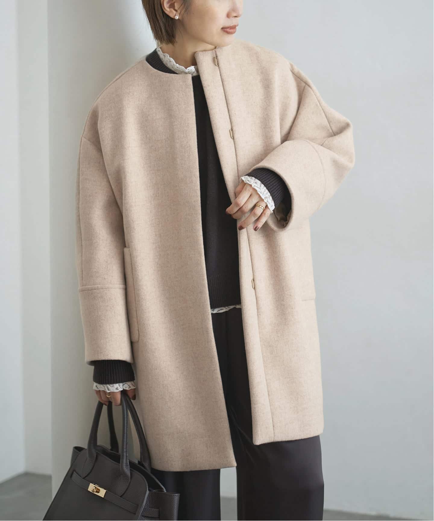 【イエナ/IENA】のSuper140 フォルムコート 人気、トレンドファッション・服の通販 founy(ファニー) ファッション Fashion レディースファッション Fashion for Women アウター Coat / Outerwear Collection コート・ロングコート・ピーコート Long Coats, Peacoats & More 2025年 2025 2025-2026秋冬・A/W Autumn/Winter 2025–26 AW25–26 カフス Cuff Design パッチ Patch, Appliqué フォルム Silhouette, Form ポケット Pocket, Pocket Detail 別注 Limited Edition, Custom Order other-1|ID: prp329100004799096 ipo3291000000034819763