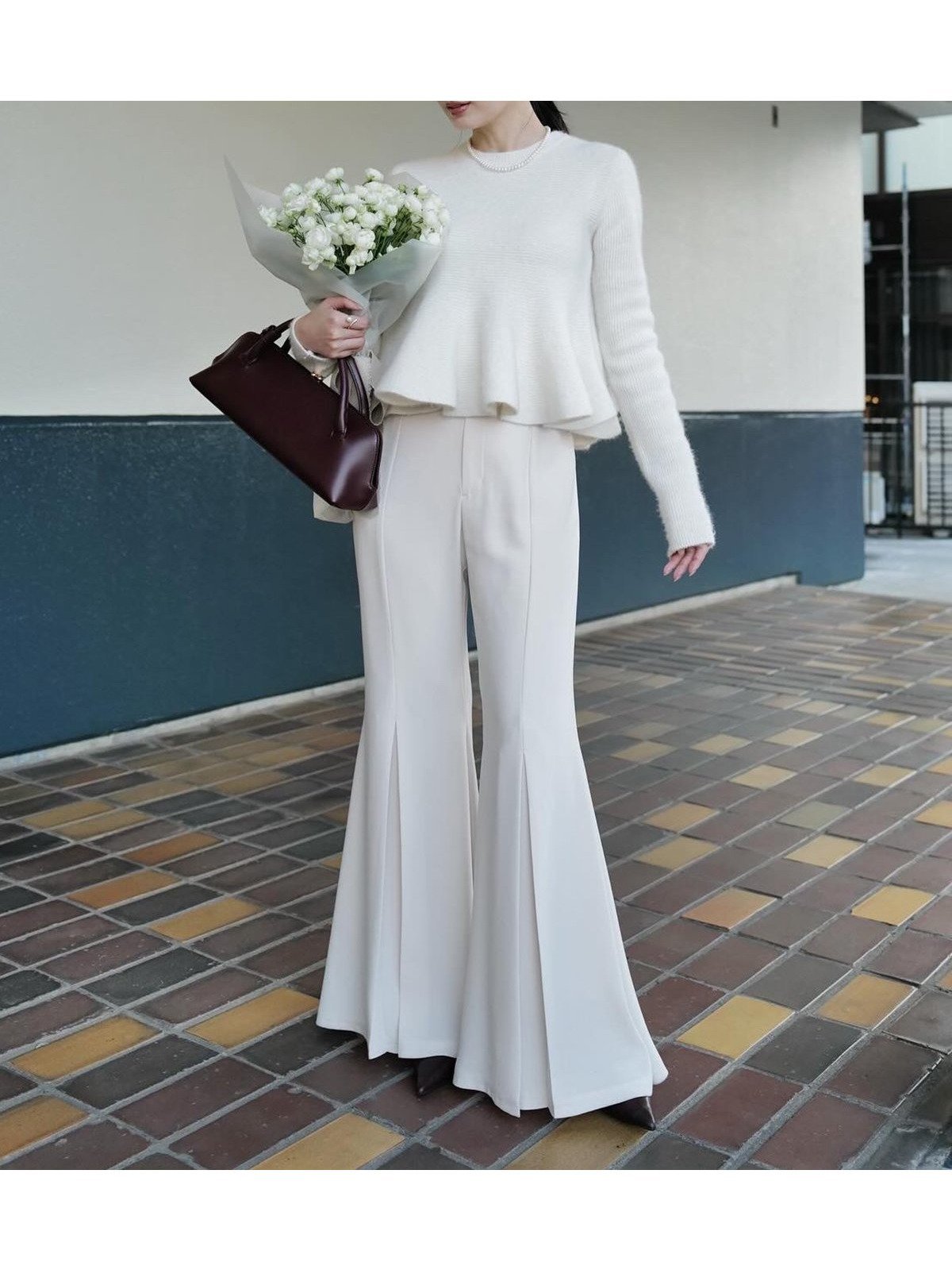 【アニュアンス/anuans】のトリアセバックサテンフレアパンツ インテリア・キッズ・メンズ・レディースファッション・服の通販 founy(ファニー) ファッション Fashion レディースファッション Fashion for Women パンツ Pants & Trousers バッグ Bags サテン Satin, Glossy Fabric フレア Flare, Flared フロント Front, Front Design ECRU|ID: prp329100004799119 ipo3291000000034880406