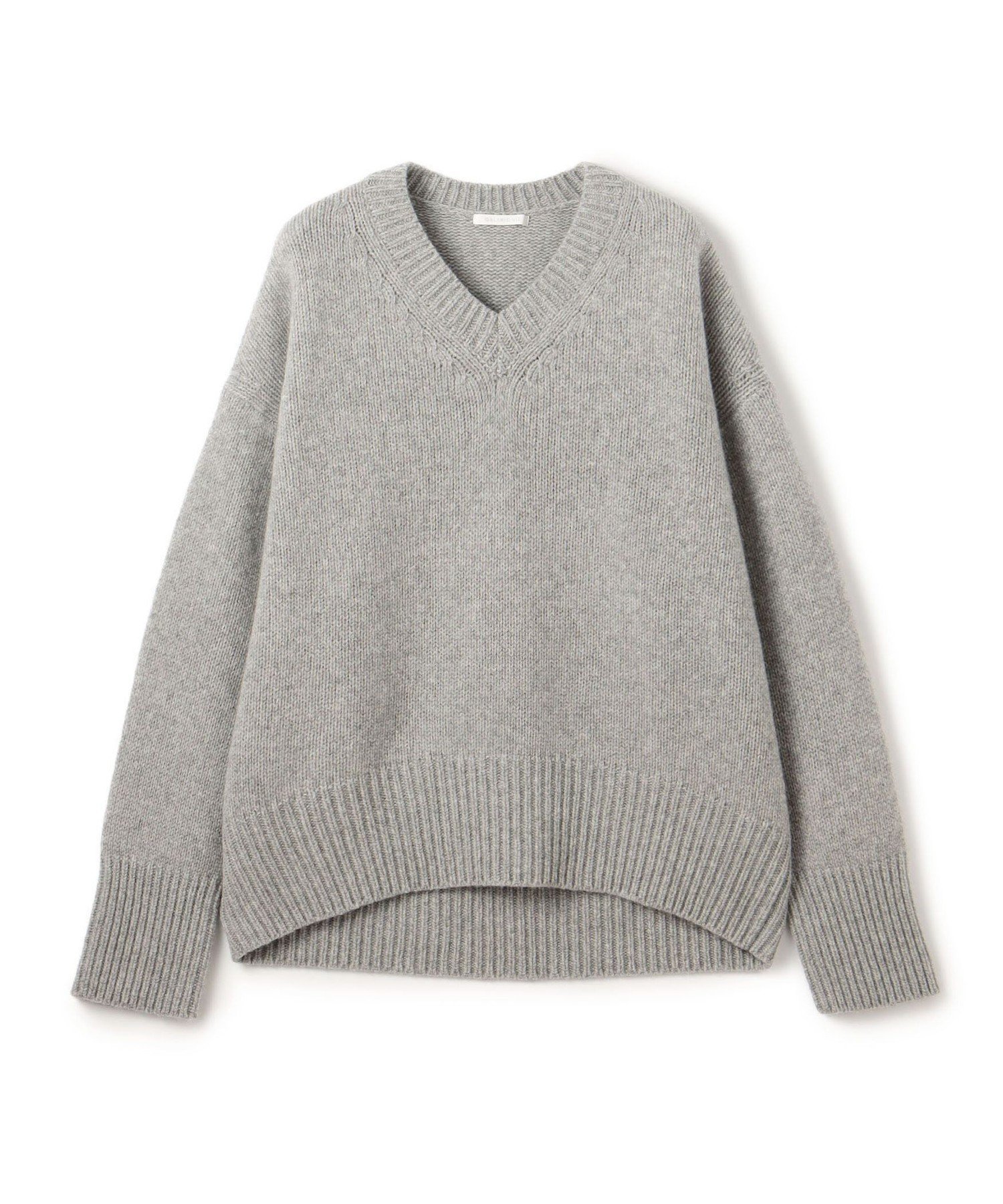 【トゥモローランド/TOMORROWLAND】のファインウール Vネックプルオーバー インテリア・キッズ・メンズ・レディースファッション・服の通販 founy(ファニー) ファッション Fashion レディースファッション Fashion for Women トップス・カットソー Cut & Sew Tops カジュアルプルオーバー・ニットトップス Pullovers & Knit Tops / Casual Pullovers Vネックトップス V-Neck Tops / V-Cut Neckline Shirts カーディガン Cardigan, Knitwear タートルネック Turtleneck, High Neck 定番 Standard, Basic Item バランス Balance, Style Balance フロント Front, Front Design ベーシック Basic, Essential リラックス Relax, Relaxed Fit A/W・秋冬 Autumn/Winter おすすめ Recommended / Our Picks 15 グレー|ID: prp329100004799160 ipo3291000000034927918