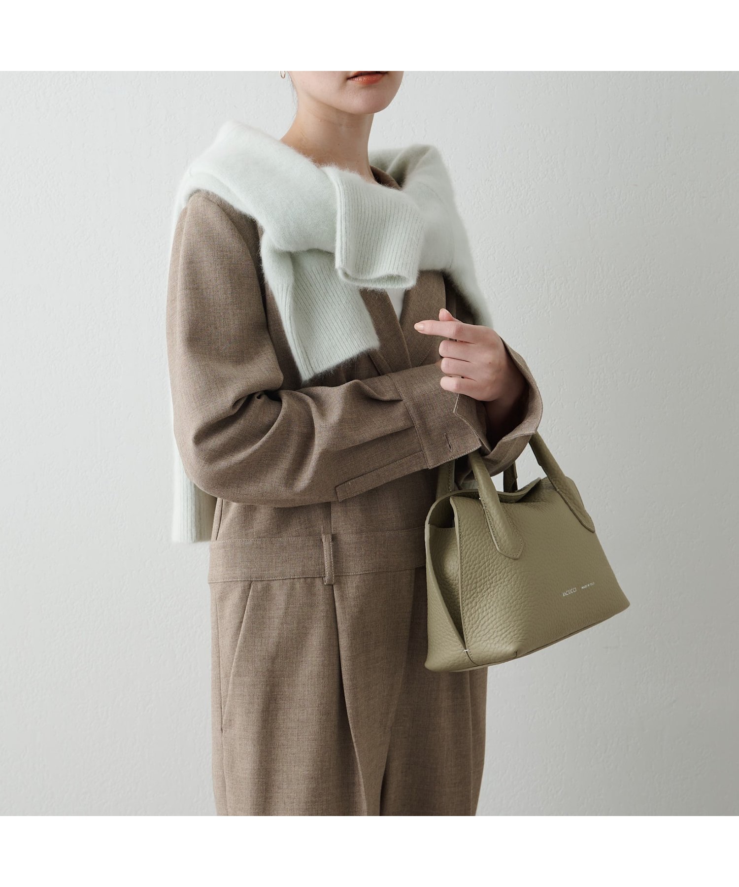 【イアクッチ/IACUCCI】の【新色登場】ラーナ S ALCE 人気、トレンドファッション・服の通販 founy(ファニー) 　ファッション　Fashion　レディースファッション　Fashion for Women　イタリア　Italy　コレクション　Collection, Seasonal Line　コンパクト　Compact, Small Size　ショルダー　Shoulder, Shoulder Strap　チャーム　Charm, Pendant　人気　Popular, Best Seller　マグネット　Magnet, Magnetic Closure　メタル　Metal, Metal Parts　A/W・秋冬　Autumn/Winter　 other-1|ID: prp329100004799162 ipo3291000000034918274