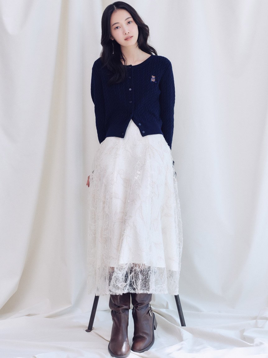 【スナイデル/SNIDEL】のエンブロイダリースカート インテリア・キッズ・メンズ・レディースファッション・服の通販 founy(ファニー) 　ファッション　Fashion　レディースファッション　Fashion for Women　スカート　Skirts　エレガント 上品　Elegant　カラフル　Colorful Design　今季　This Season, Current Season　シャーリング　Shirring, Ruched　スパンコール　Sequins, Sequin Embellishment　スペシャル　Special, Limited Edition　スマート　Smart, Elegant　人気　Popular, Best Seller　フィット　Fit, Slim Fit　フレア　Flare, Flared　ベロア　Velour, Soft Velvet　ボタニカル　Botanical, Floral Pattern　ミックス　Mix, Mixed Style　リボン　Ribbon, Bow　レース　Lace, Lace Fabric　おすすめ　Recommended / Our Picks　IVR[003]|ID: prp329100004799167 ipo3291000000034869285