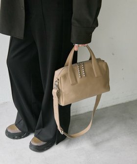 【イア パピヨネ/ear PAPILLONNER】のスタッズボストンバッグ 人気、トレンドファッション・服の通販 founy(ファニー) ファッション Fashion レディースファッション Fashion for Women バッグ Bags ショルダー Shoulder, Shoulder Strap シルバー Silver, Metallic Silver 財布 Wallet, Purse ボストンバッグ Boston Bag, Retro Bag ポケット Pocket, Pocket Detail マグネット Magnet, Magnetic Closure |ID:prp329100004799255