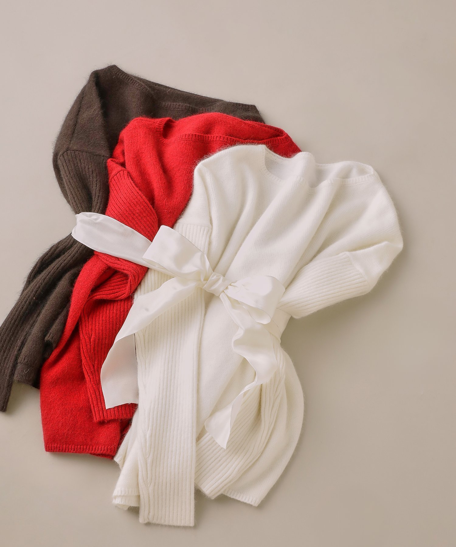 【ナチュラル ビューティー ベーシック/NATURAL BEAUTY BASIC】のウールブレンドヘアリーニット インテリア・キッズ・メンズ・レディースファッション・服の通販 founy(ファニー) ファッション Fashion レディースファッション Fashion for Women トップス・カットソー Cut & Sew Tops ニット Knit Tops & Sweaters シンプル Simple, Minimal デコルテ Décolleté, Neckline バランス Balance, Style Balance エレガント 上品 Elegant オフホワイト1|ID: prp329100004799262 ipo3291000000034820768