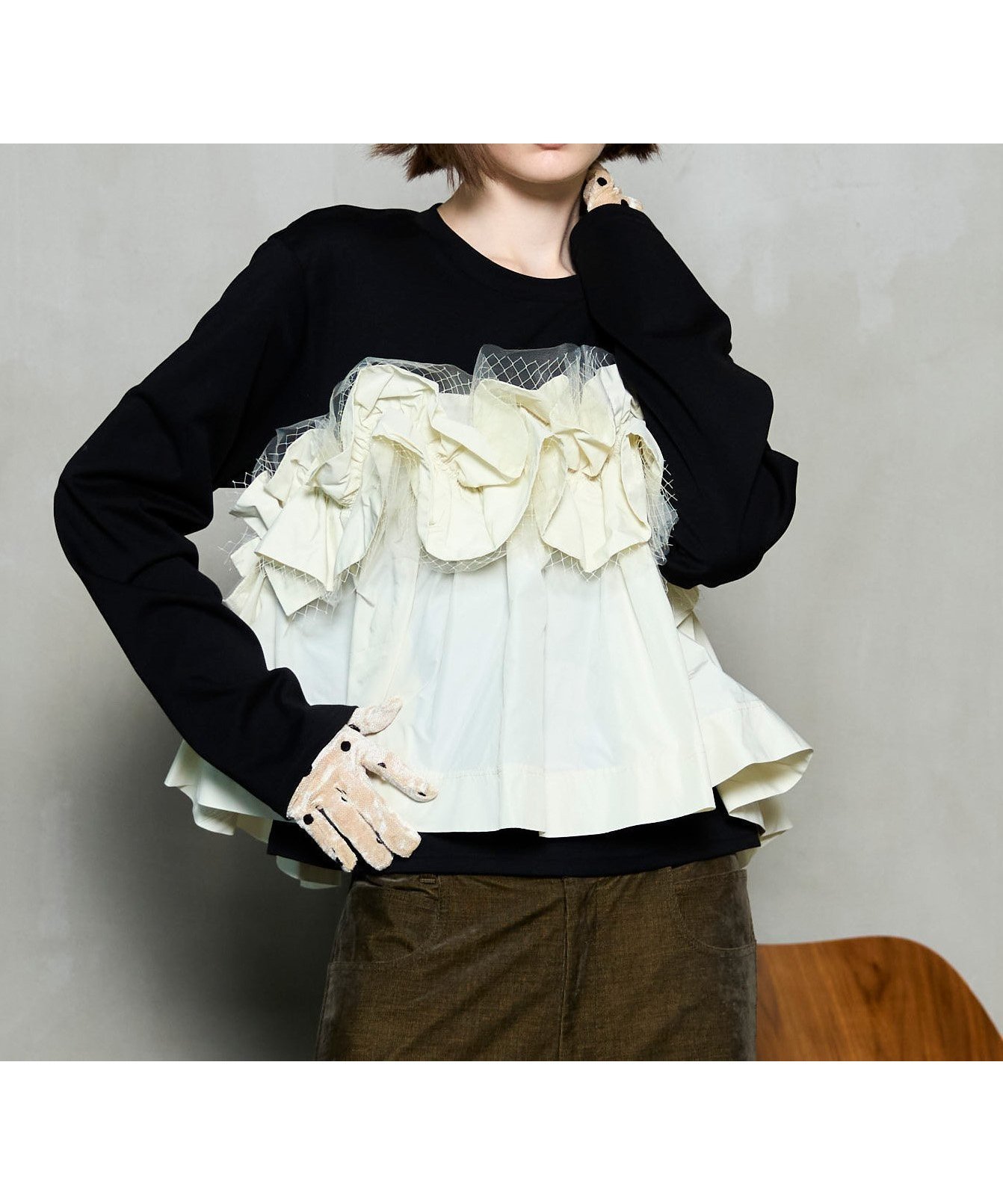 【メゾンスペシャル/MAISON SPECIAL】のMixed Fabric Frill Tops インテリア・キッズ・メンズ・レディースファッション・服の通販 founy(ファニー) 　ファッション　Fashion　レディースファッション　Fashion for Women　トップス・カットソー　Cut & Sew Tops　カットソー　Cut and Sewn Top　スラックス　Slacks, Dress Pants　ダウン　Down, Puffer　デニム　Denim, Jeans Material　ドット　Polka Dot, Dot Pattern　フリル　Frill, Ruffle　ボトム　Bottoms, Lower Wear　リラックス　Relax, Relaxed Fit　ロング　Long, Long-Length　BLK|ID: prp329100004799271 ipo3291000000034906594