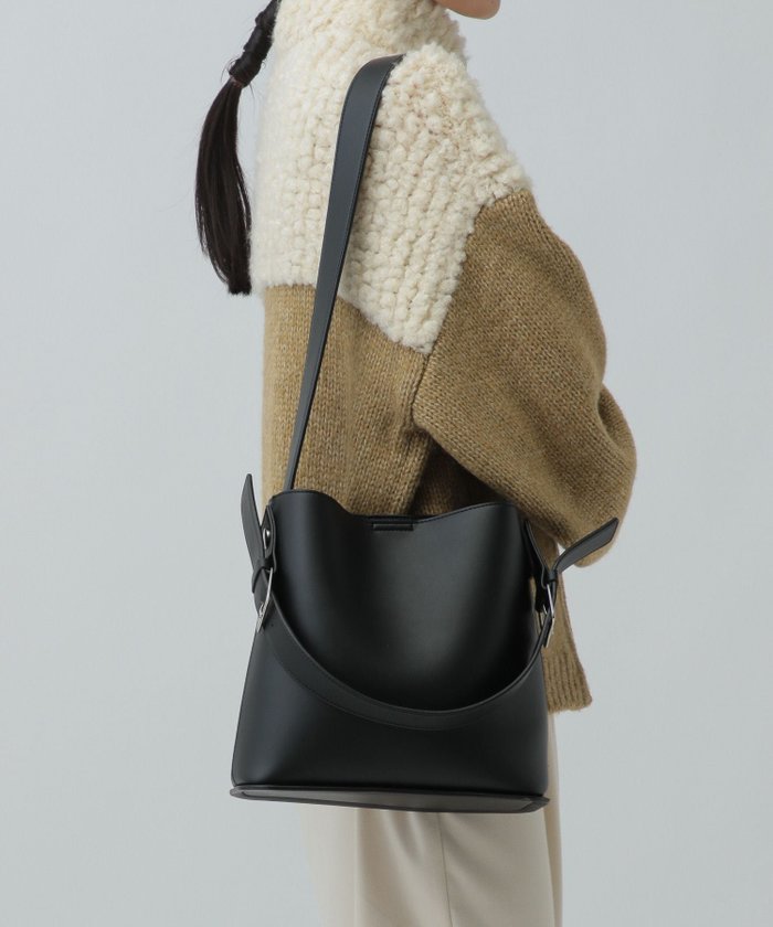 【レプシィム ローリーズファーム/LEPSIM LOWRYS FARM】のアジャストベルトバッグ インテリア・キッズ・メンズ・レディースファッション・服の通販 founy(ファニー) https://founy.com/ ファッション Fashion レディースファッション Fashion for Women バッグ Bags ベルト&ウエストマーク Belts & Waist Accessories ショルダー Shoulder, Shoulder Strap ショート Short, Short Length シルバー Silver, Metallic Silver ダブル Double, Double-Breasted フェイクレザー Faux Leather, PU Leather フェイス Face, Facial Design マグネット Magnet, Magnetic Closure ロング Long, Long-Length |ID: prp329100004799349 ipo3291000000034821223