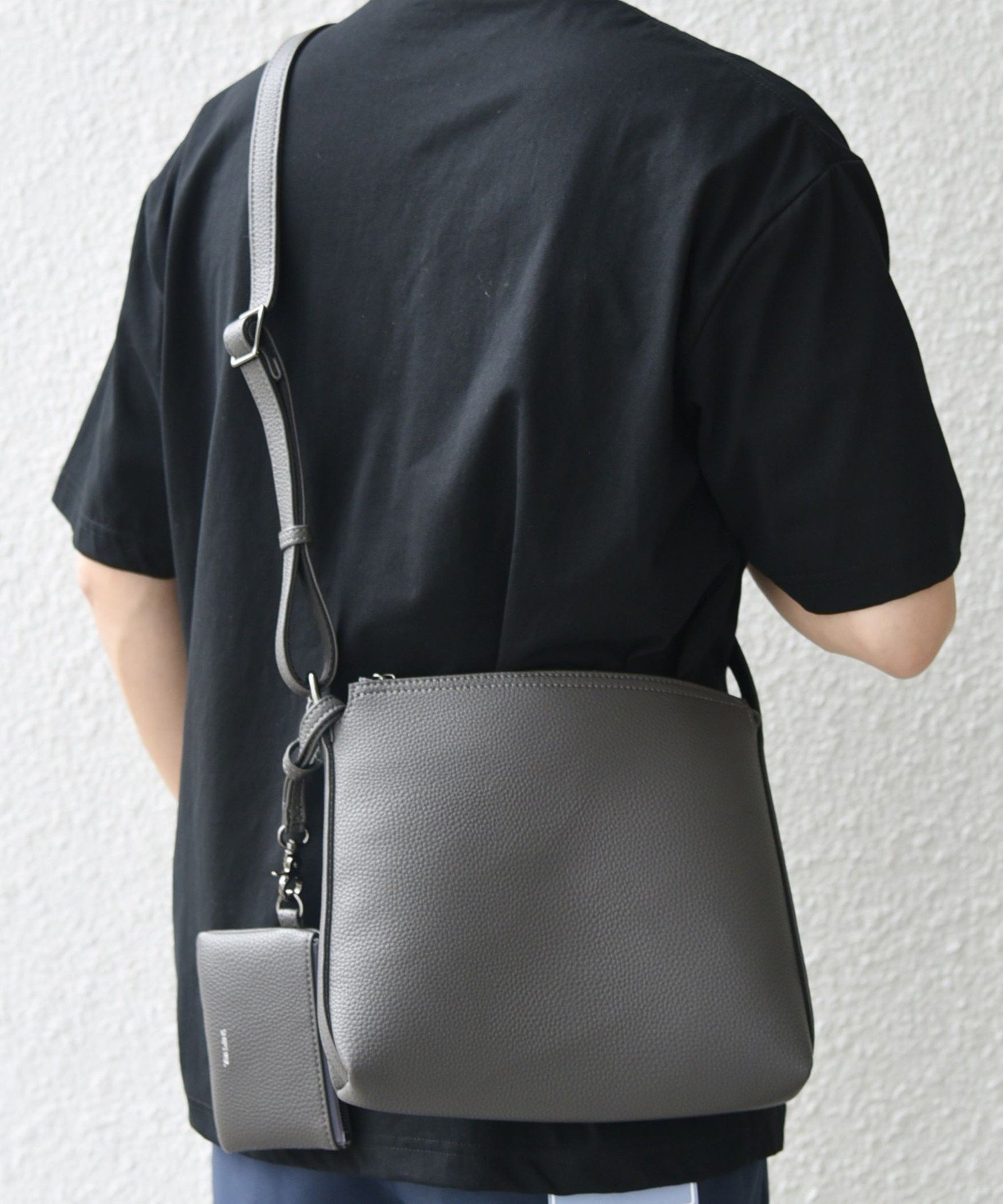 【シップス フォー ウィメン/SHIPS】のSHIPS any スプリット レザー ミディアム ショルダーバッグ (カードケース付き) インテリア・キッズ・メンズ・レディースファッション・服の通販 founy(ファニー) 　ファッション　Fashion　レディースファッション　Fashion for Women　カードケース/名刺入れ　Card Holders & Business Cases　コンパクト　Compact, Small Size　シンプル　Simple, Minimal　ポケット　Pocket, Pocket Detail　エレガント 上品　Elegant　グレー|ID: prp329100004799352 ipo3291000000034892016