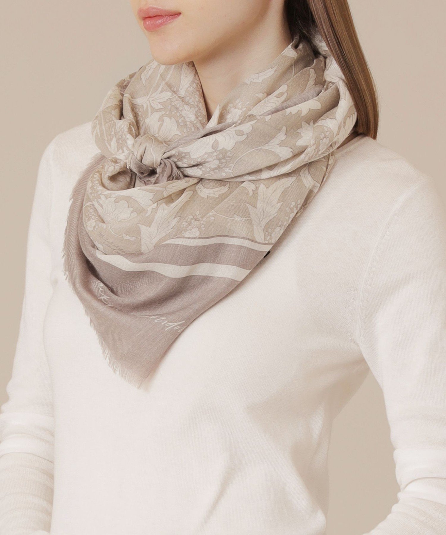 【マッキントッシュ ロンドン/MACKINTOSH LONDON】のバイブリーフラワーカシミヤシルクストール 人気、トレンドファッション・服の通販 founy(ファニー) 　ファッション　Fashion　レディースファッション　Fashion for Women　エレガント 上品　Elegant　コンパクト　Compact, Small Size　シルク　Silk, 100% Silk　ストール　Stole, Wrap　プリント　Print, Printed Pattern　ロンドン　London Style, British Inspired　 other-1|ID: prp329100004799498 ipo3291000000034822103