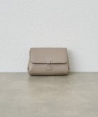 【イアクッチ/IACUCCI】の【バイカラーが登場!】アバ ウォレット CERVO 人気、トレンドファッション・服の通販 founy(ファニー) ファッション Fashion レディースファッション Fashion for Women アクセサリー Fashion Accessories イエロー Yellow ウォレット Wallet コイン Coin, Coin Design シルバー Silver, Metallic Silver 財布 Wallet, Purse 人気 Popular, Best Seller フォルム Silhouette, Form ポケット Pocket, Pocket Detail メタル Metal, Metal Parts リップ Lip, Lip Motif A/W・秋冬 Autumn/Winter おすすめ Recommended / Our Picks ギフト プレゼント Gift / Present 2025年 2025 2025-2026秋冬・A/W Autumn/Winter 2025–26 AW25–26 thumbnail グレージュ|ID: prp329100004799583 ipo3291000000034822601