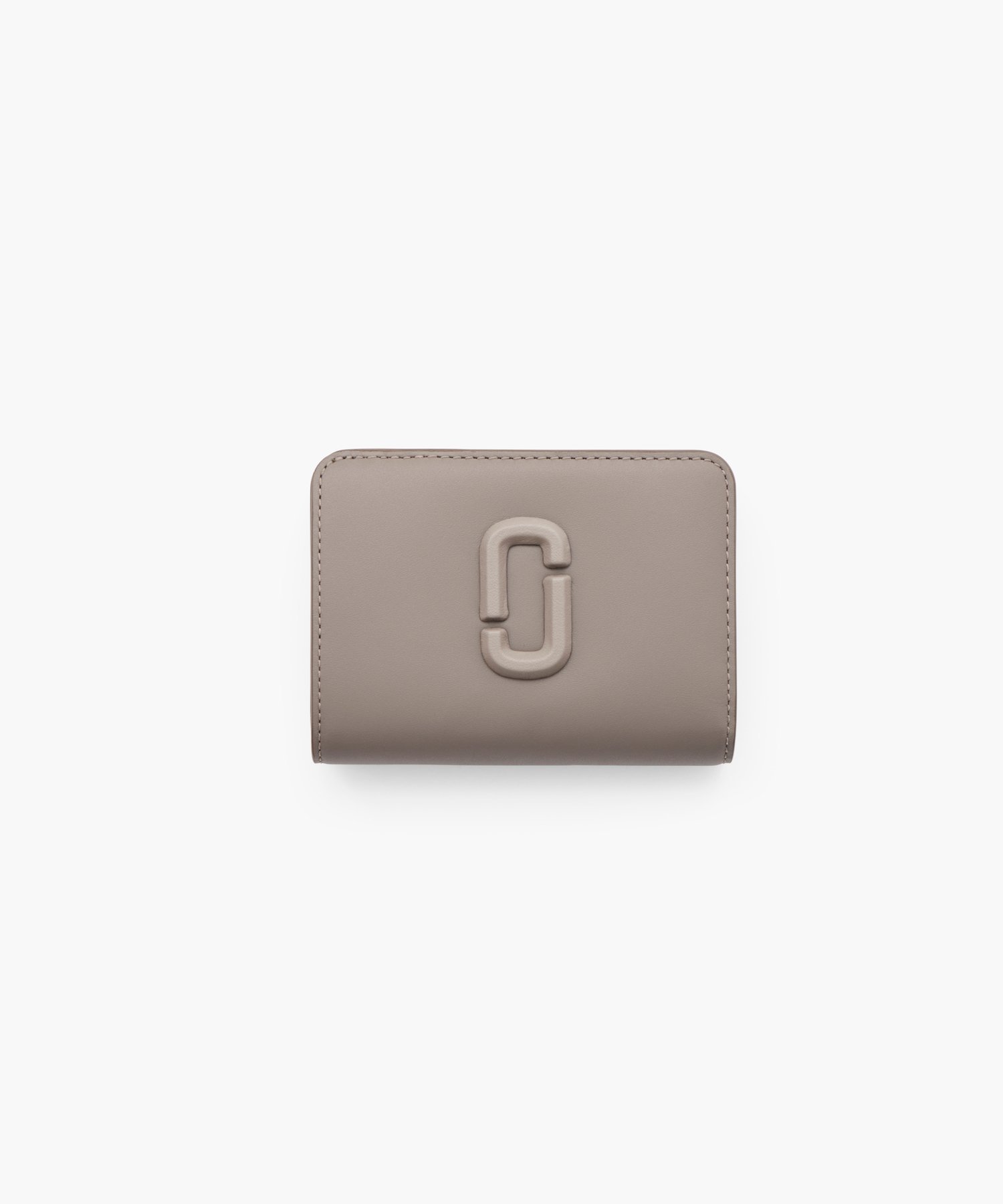 【マーク ジェイコブス/MARC JACOBS】の【公式】THE LEATHER COVERED J MARC MINI COMPACT WALLET/ザ レザー カバード Jマーク ミニ コンパクト ウォレット 二つ折り財布 ミニ財布 人気、トレンドファッション・服の通販 founy(ファニー) ファッション Fashion レディースファッション Fashion for Women ミニ財布・二つ折り財布 Wallets & Card Cases ウォレット Wallet エレガント 上品 Elegant コイン Coin, Coin Design コンパクト Compact, Small Size 軽量 Lightweight, Ultra Light シンプル Simple, Minimal ジップ Zip, Zipper 財布 Wallet, Purse フロント Front, Front Design ポケット Pocket, Pocket Detail おすすめ Recommended / Our Picks ギフト プレゼント Gift / Present other-1|ID: prp329100004799589 ipo3291000000034822634