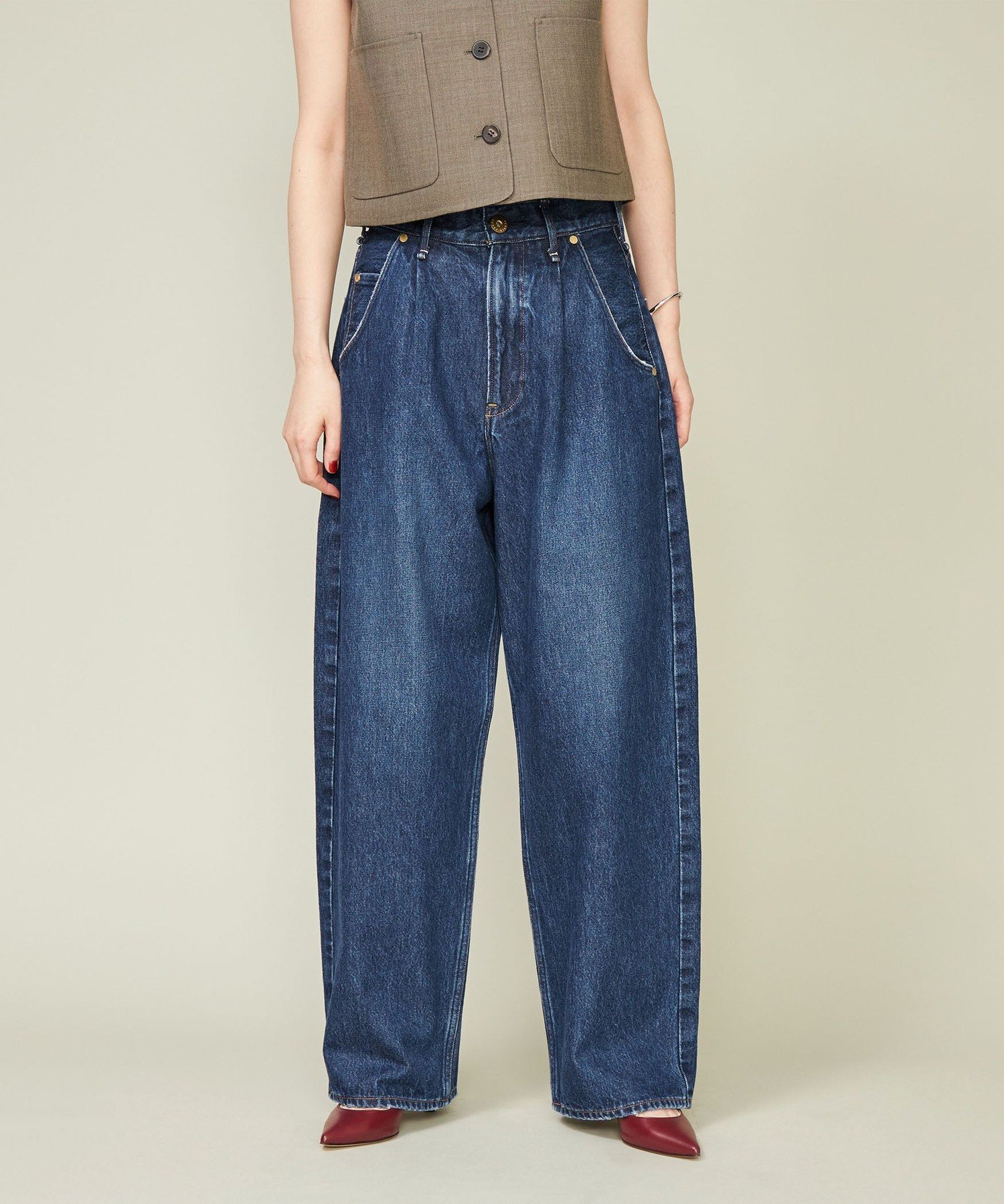 【ユナイテッドアローズ/UNITED ARROWS】の【別注】 upper hights for conte タックデニムパンツ UN インテリア・キッズ・メンズ・レディースファッション・服の通販 founy(ファニー) 　ファッション　Fashion　レディースファッション　Fashion for Women　パンツ　Pants & Trousers　デニムパンツ・ジーンズ・美脚デニム　Denim Jeans & Pants　シルバー　Silver, Metallic Silver　フィット　Fit, Slim Fit　ポケット　Pocket, Pocket Detail　別注　Limited Edition, Custom Order　NAVY|ID: prp329100004799646 ipo3291000000034903665