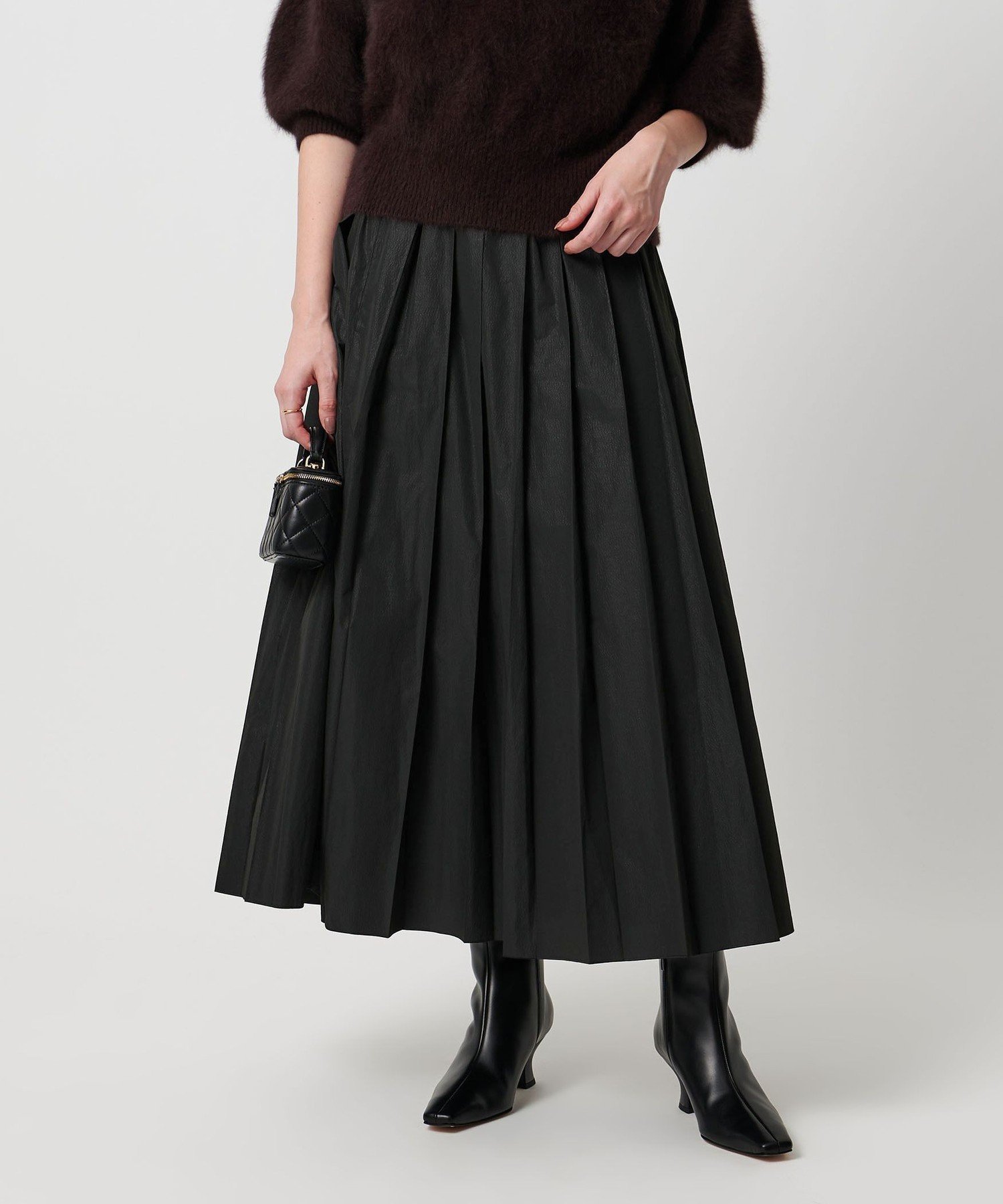 【ユナイテッドアローズ/UNITED ARROWS】のタフタ プリーツ ラメ スカート インテリア・キッズ・メンズ・レディースファッション・服の通販 founy(ファニー) ファッション Fashion レディースファッション Fashion for Women スカート Skirts コンパクト Compact, Small Size サンダル Sandals, Summer Shoes タイツ Tights, Legwear タフタ Taffeta, Structured Fabric バランス Balance, Style Balance フィット Fit, Slim Fit プリーツ Pleats, Pleated ロング Long, Long-Length おすすめ Recommended / Our Picks BLACK|ID: prp329100004799700 ipo3291000000034880805