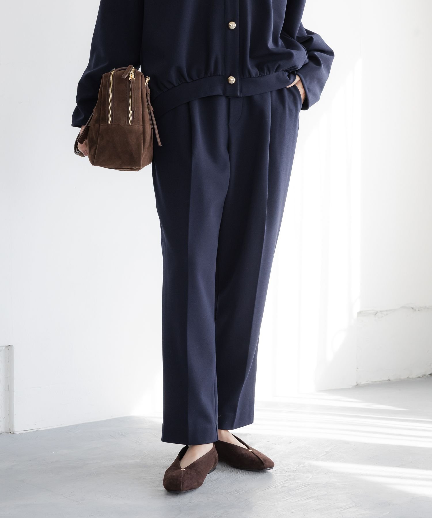 【エルーラ/Elura】のサマ見えあったかテーパードパンツ 低身長サイズあり /593422 インテリア・キッズ・メンズ・レディースファッション・服の通販 founy(ファニー) ファッション Fashion レディースファッション Fashion for Women パンツ Pants & Trousers カットソー Cut and Sewn Top リラックス Relax, Relaxed Fit エレガント 上品 Elegant 冬 Winter / This Winter 定番 Standard, Basic Item ネイビー88|ID: prp329100004799711 ipo3291000000034823322