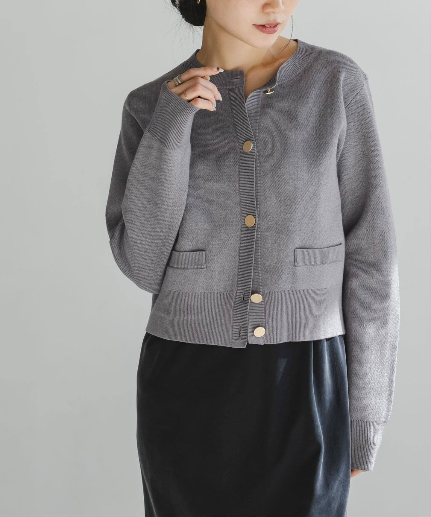 【ノーブル / スピック&スパン/NOBLE / Spick & Span】のダブル編みショートカーデ インテリア・キッズ・メンズ・レディースファッション・服の通販 founy(ファニー) ファッション Fashion レディースファッション Fashion for Women なめらか Smooth, Silky Texture カーディガン Cardigan, Knitwear ショート Short, Short Length ダブル Double, Double-Breasted デニム Denim, Jeans Material フェミニン Feminine, Girly フレア Flare, Flared ポケット Pocket, Pocket Detail ロング Long, Long-Length エレガント 上品 Elegant 人気 Popular, Best Seller 夏 Summer グレーA|ID: prp329100004799772 ipo3291000000034918381