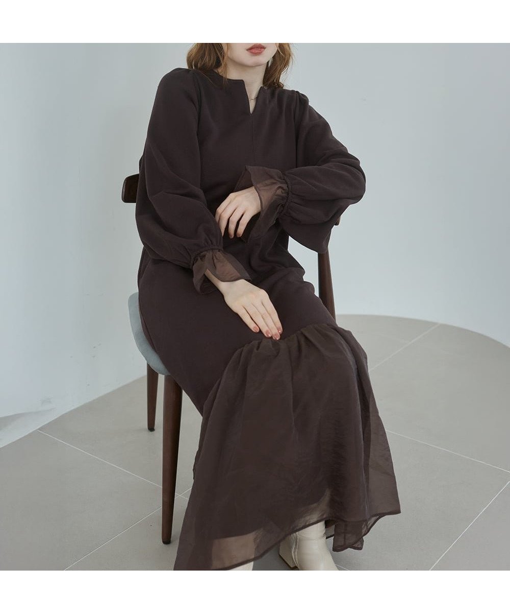 【バブ ブージュルード/Bab Bou Jeloud】の【低身長~高身長向けサイズあり】オーガンジー切替スウェットワンピース 人気、トレンドファッション・服の通販 founy(ファニー) 　ファッション　Fashion　レディースファッション　Fashion for Women　ワンピース　Dresses　アクセサリー　Fashion Accessories　オケージョン　Occasion Wear　オーガンジー　Organza Fabric　くるぶし　Ankle-Length　キャップ　Cap, Baseball Cap　切替　Switching, Contrast Panel　シューズ　Shoes, Footwear　ショート　Short, Short Length　スウェット / スエット　Sweatshirt, Sweatwear　スニーカー　Sneakers, Trainers　スマート　Smart, Elegant　チェック　Check, Plaid, Tartan　なめらか　Smooth, Silky Texture　人気　Popular, Best Seller　バレエ　Ballet, Ballet Style　フェミニン　Feminine, Girly　レース　Lace, Lace Fabric　A/W・秋冬　Autumn/Winter　再入荷　Restock / Back in Stock　おすすめ　Recommended / Our Picks　エレガント 上品　Elegant　二次会　After Party　 other-1|ID: prp329100004799814 ipo3291000000034823965