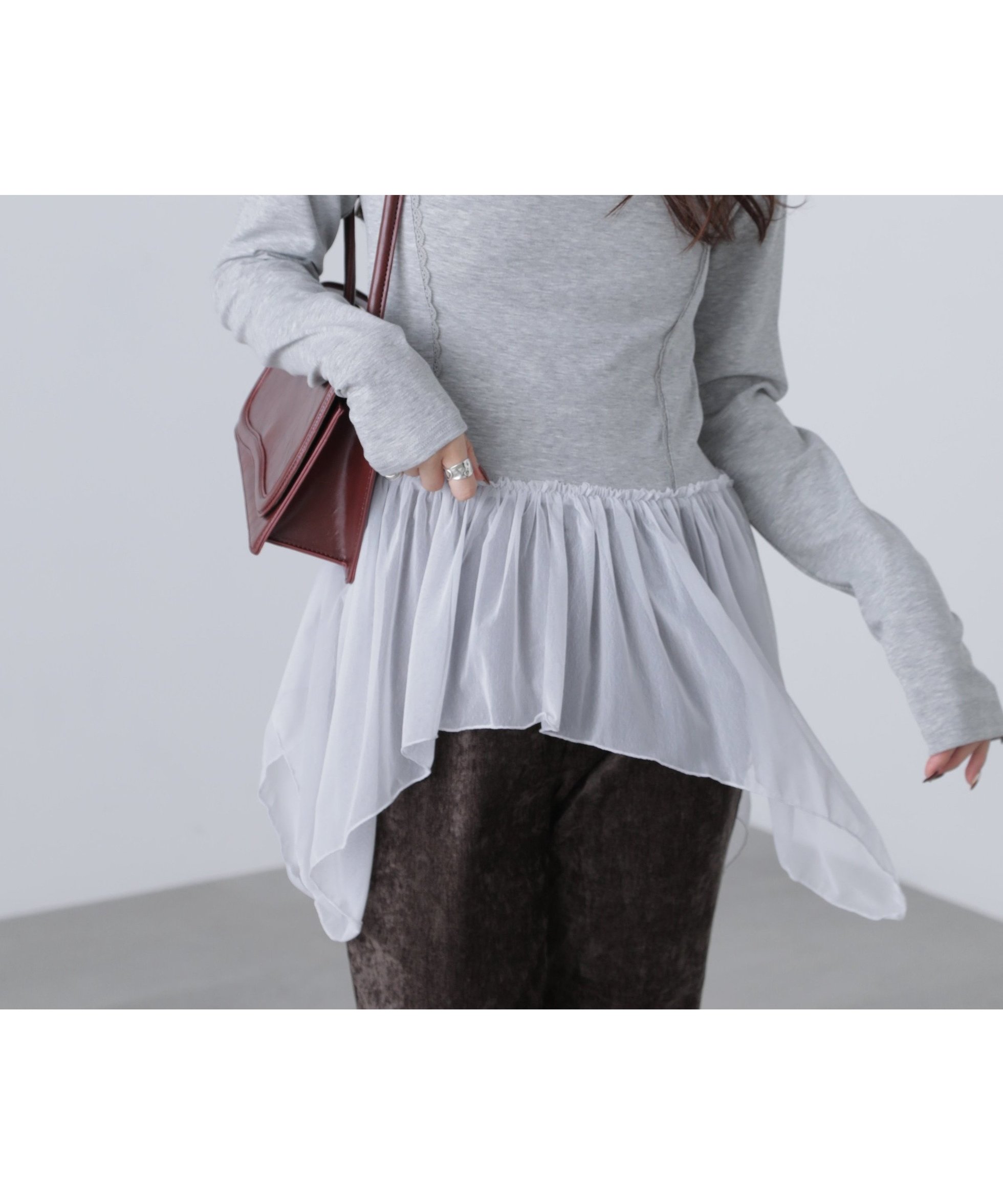 【フリーズマート/FREE'S MART】のイレヘムチュールドッキングカットソー インテリア・キッズ・メンズ・レディースファッション・服の通販 founy(ファニー) ファッション Fashion レディースファッション Fashion for Women トップス・カットソー Cut & Sew Tops カットソー・ベーシックTシャツ Cut-and-Sewn Tops / Stretch Tees & Basics イレギュラーヘム Irregular Hem ギャザー Gathered, Ruffled チュール Tulip, Tulip Motif デニム Denim, Jeans Material レース Lace, Lace Fabric グレー|ID: prp329100004799862 ipo3291000000034824202