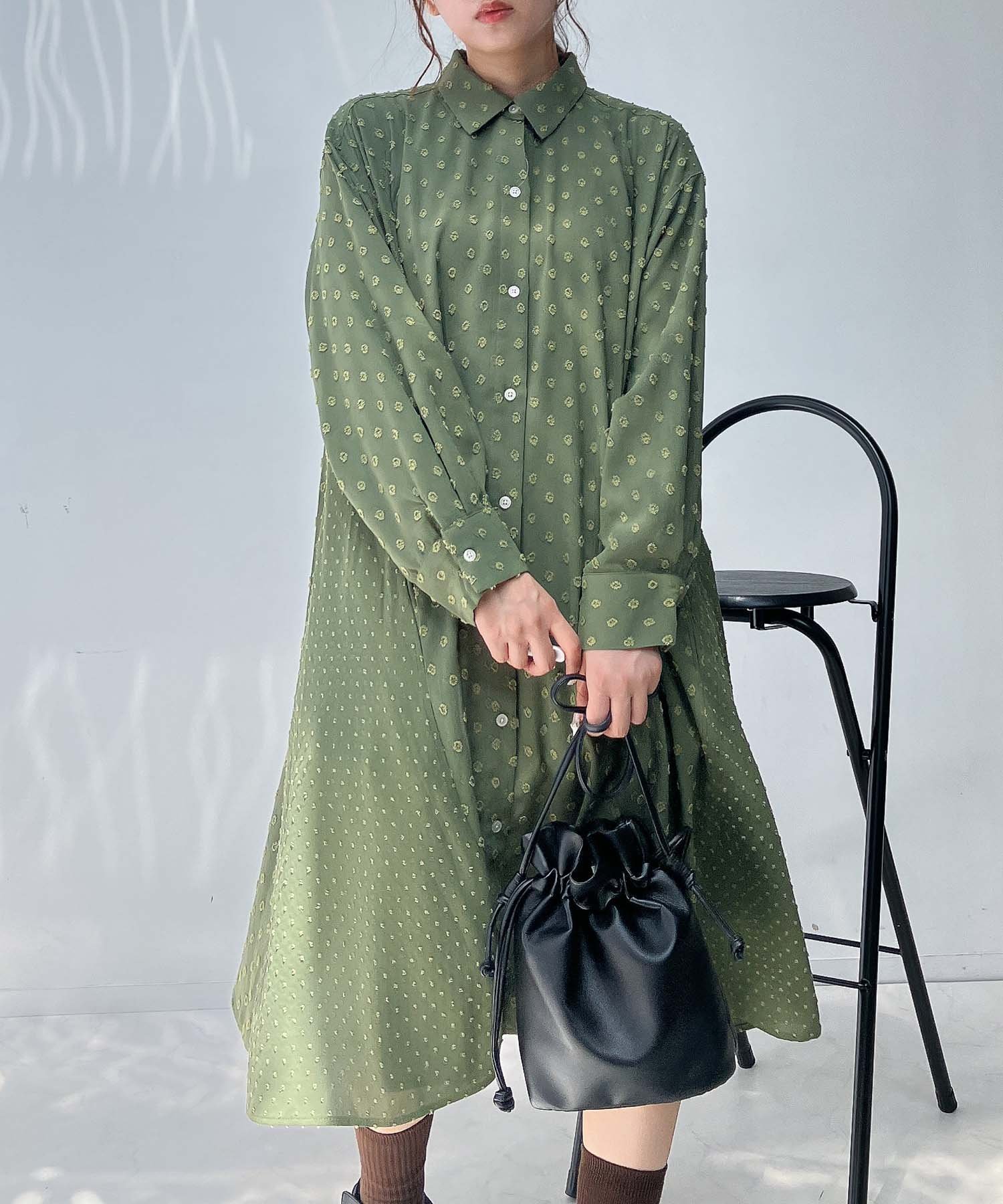 【アズノウアズ プラス/AS KNOW AS plus】の♪『ゆったりサイズ』ポケット付き異素材Aラインシャツワンピース インテリア・キッズ・メンズ・レディースファッション・服の通販 founy(ファニー) ファッション Fashion レディースファッション Fashion for Women ワンピース Dresses シャツワンピース / 1枚で着映えコーデ Shirt Dresses シンプル Simple, Minimal 長袖 Long Sleeve, Full Sleeve フレア Flare, Flared ポケット Pocket, Pocket Detail 再入荷 Restock / Back in Stock KHJQ2|ID: prp329100004799875 ipo3291000000034824269