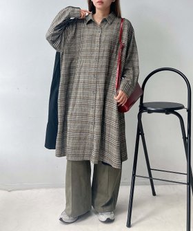 【アズノウアズ プラス/AS KNOW AS plus】の♪『ゆったりサイズ』ポケット付き異素材Aラインシャツワンピース 人気、トレンドファッション・服の通販 founy(ファニー) ファッション Fashion レディースファッション Fashion for Women ワンピース Dresses シャツワンピース / 1枚で着映えコーデ Shirt Dresses シンプル Simple, Minimal 長袖 Long Sleeve, Full Sleeve フレア Flare, Flared ポケット Pocket, Pocket Detail 再入荷 Restock / Back in Stock |ID:prp329100004799875