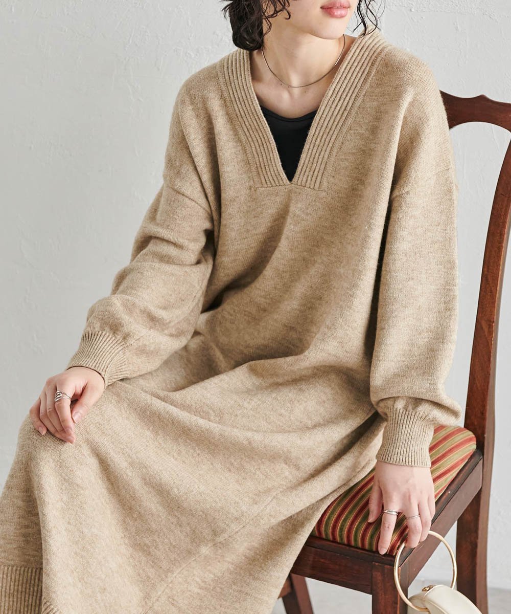 【ラナン/Ranan】のディープVネックニットワンピース インテリア・キッズ・メンズ・レディースファッション・服の通販 founy(ファニー) 　ファッション　Fashion　レディースファッション　Fashion for Women　ワンピース　Dresses　ニットワンピース　Knit Dresses　インナー　Innerwear　エレガント 上品　Elegant　ベージュ|ID: prp329100004799991 ipo3291000000034824926