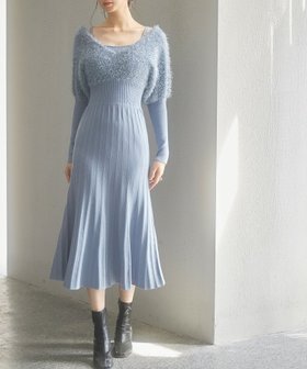 【セゾンドパピヨン/SAISON DE PAPILLON】のフェザーとニットスカートがドッキング2wayワンピース 人気、トレンドファッション・服の通販 founy(ファニー) ファッション Fashion レディースファッション Fashion for Women スカート Skirts インナー Innerwear キャミソール Camisole, Spaghetti Strap Top ドッキング Docking, Mixed Material バランス Balance, Style Balance フェザー Feather, Feather Detail フェミニン Feminine, Girly フレア Flare, Flared プリーツ Pleats, Pleated マーメイド Mermaid, Fishtail Silhouette エレガント 上品 Elegant |ID:prp329100004799992