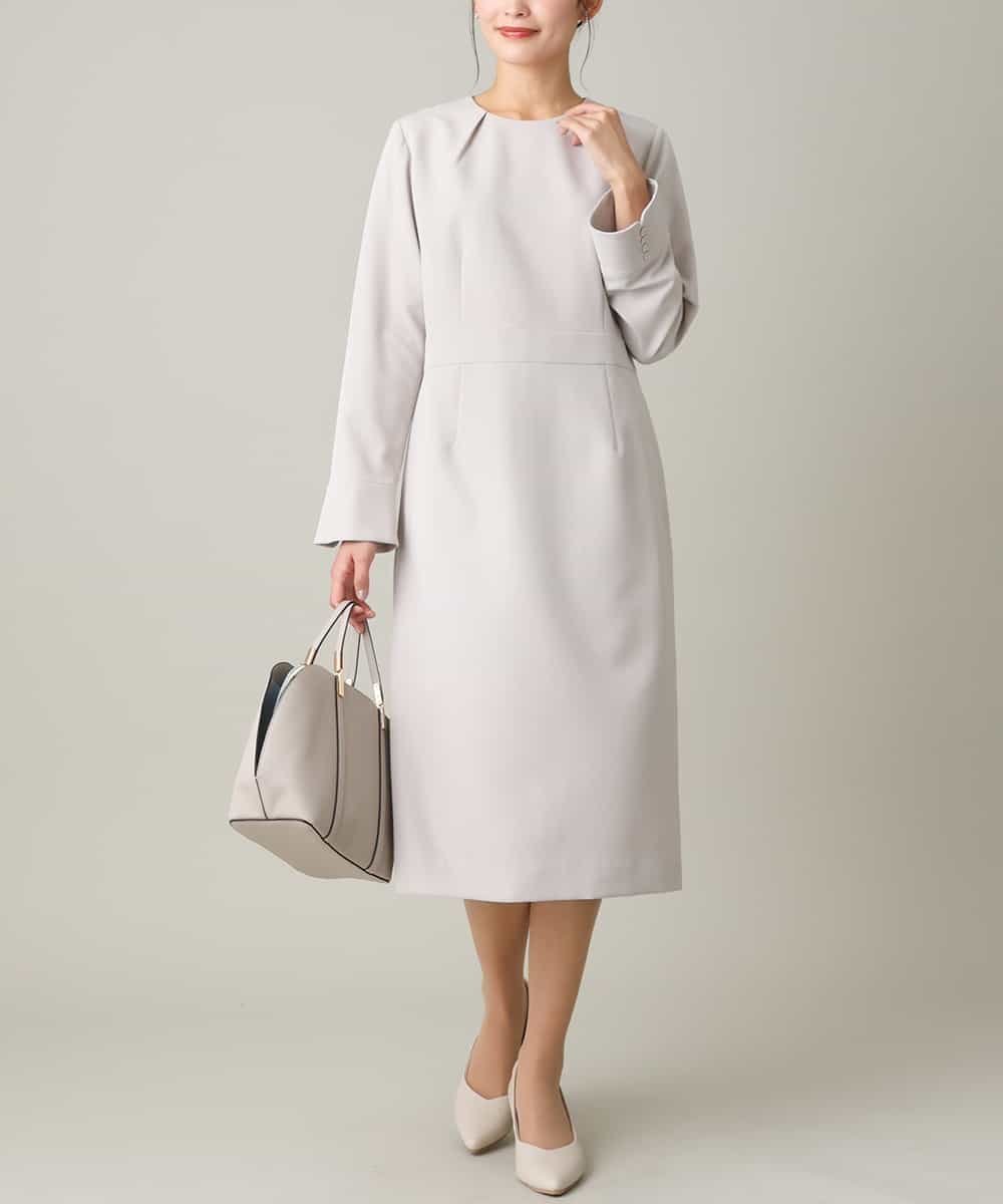 【アー ヴェー ヴェー/a.v.v】の【洗える/イージーケア】ダブルクロスIラインワンピース インテリア・キッズ・メンズ・レディースファッション・服の通販 founy(ファニー) 　ファッション　Fashion　レディースファッション　Fashion for Women　ワンピース　Dresses　洗える　Machine Washable　カーディガン　Cardigan, Knitwear　切替　Switching, Contrast Panel　ジャケット　Jacket, Outerwear　ストレッチ　Stretch, Stretchy Fabric　セットアップ　Set-Up, Coordinated Outfit　ダブル　Double, Double-Breasted　フォーマル　Formal, Dressy　フレア　Flare, Flared　マーメイド　Mermaid, Fishtail Silhouette　ワイド　Wide, Wide Fit　再入荷　Restock / Back in Stock　エレガント 上品　Elegant　セレモニー　Ceremony　入学式　Entrance Ceremony　卒業式　Graduation Ceremony　ビジネス 仕事 通勤　Business / Work / Commuting　ライトグレー|ID: prp329100004799994 ipo3291000000034936700