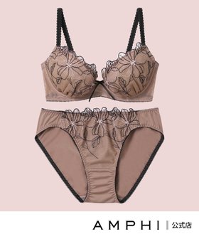 【アンフィ/AMPHI】の【まる胸メイク】ブラ ショーツセット エンブロイダリーレース 人気、トレンドファッション・服の通販 founy(ファニー) ファッション Fashion レディースファッション Fashion for Women クラシカル Classical, Vintage-Inspired ショーツ Shorts, Short Pants フロント Front, Front Design ブラジャー Bra, Lingerie モチーフ Motif, Design Theme ラップ Wrap, Wrap Design レース Lace, Lace Fabric ワイヤー Wire, Wired Bra |ID:prp329100004800316