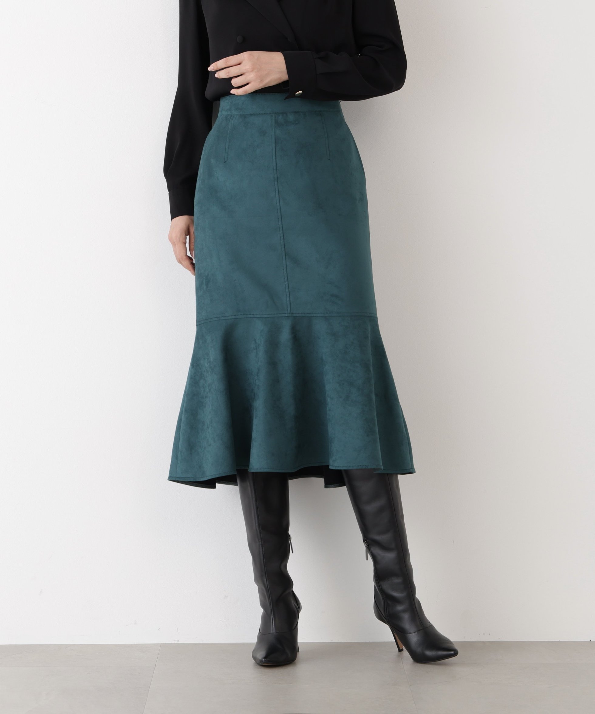 【ピンキーアンドダイアン/Pinky&Dianne】のスエードマーメイドスカート インテリア・キッズ・メンズ・レディースファッション・服の通販 founy(ファニー) 　ファッション　Fashion　レディースファッション　Fashion for Women　スカート　Skirts　エレガント 上品　Elegant　スタンダード　Standard, Basic　ストレッチ　Stretch, Stretchy Fabric　パターン　Pattern, Design Print　ピーチ　Peach, Soft Touch　フィット　Fit, Slim Fit　フリル　Frill, Ruffle　フレア　Flare, Flared　マーメイド　Mermaid, Fishtail Silhouette　グリーン|ID: prp329100004800567 ipo3291000000034829294