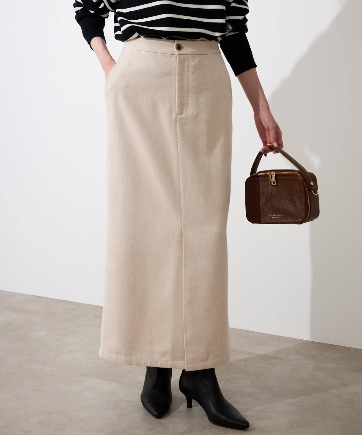 【スローブ イエナ/SLOBE IENA】のツイードリラックスIラインスカート 人気、トレンドファッション・服の通販 founy(ファニー) 　ファッション　Fashion　レディースファッション　Fashion for Women　スカート　Skirts　2025年　2025　2025-2026秋冬・A/W　Autumn/Winter 2025–26 AW25–26　シューズ　Shoes, Footwear　ジャケット　Jacket, Outerwear　スウェット / スエット　Sweatshirt, Sweatwear　スニーカー　Sneakers, Trainers　ツイード　Twill, Twill Weave　ベーシック　Basic, Essential　リラックス　Relax, Relaxed Fit　 other-1|ID: prp329100004800569 ipo3291000000035010897