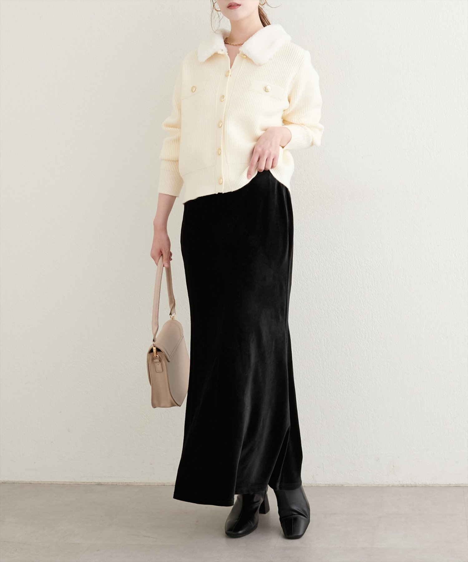 【ナチュラルクチュール/natural couture】のベロアマーメイドスカート インテリア・キッズ・メンズ・レディースファッション・服の通販 founy(ファニー) ファッション Fashion レディースファッション Fashion for Women スカート Skirts カットソー Cut and Sewn Top シンプル Simple, Minimal ジャケット Jacket, Outerwear スウェット / スエット Sweatshirt, Sweatwear スニーカー Sneakers, Trainers ダウン Down, Puffer ベロア Velour, Soft Velvet マーメイド Mermaid, Fishtail Silhouette 再入荷 Restock / Back in Stock おすすめ Recommended / Our Picks エレガント 上品 Elegant 2025年 2025 2025-2026秋冬・A/W Autumn/Winter 2025–26 AW25–26 ブラック|ID: prp329100004800583 ipo3291000000034829405