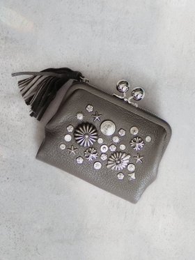 【アンビリオン/UN BILLION】のペルケ perche / マルチスタッズがま口二つ折りウォレット 人気、トレンドファッション・服の通販 founy(ファニー) ファッション Fashion レディースファッション Fashion for Women ウォレット Wallet クール Cool, Chic コンパクト Compact, Small Size スタッズ Studs, Metal Accents ポケット Pocket, Pocket Detail 財布 Wallet, Purse |ID:prp329100004800587