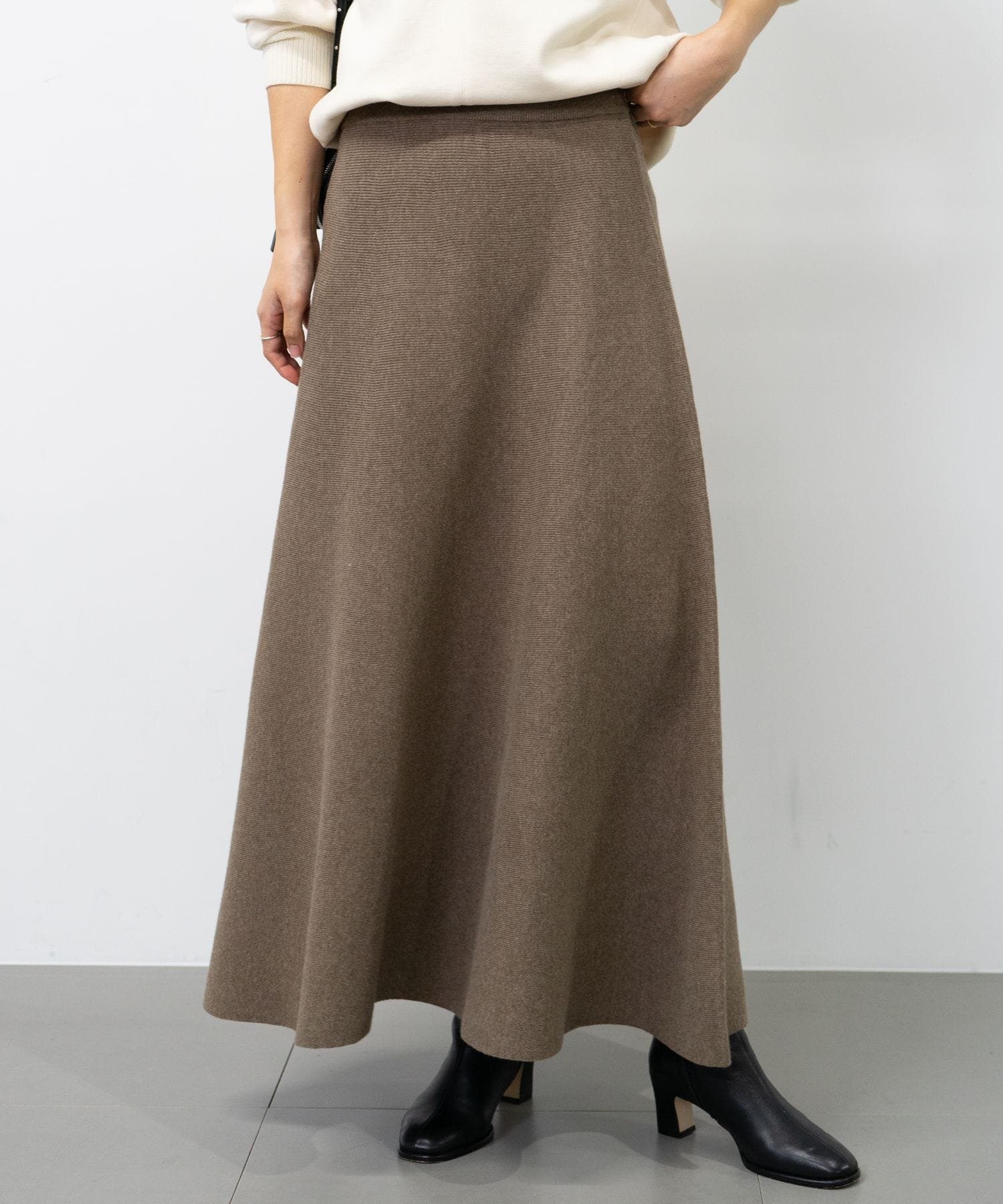 【バンヤードストーム/BARNYARDSTORM】の【WEB限定】総針フレアスカート セットアップ対応 インテリア・キッズ・メンズ・レディースファッション・服の通販 founy(ファニー) 　ファッション　Fashion　レディースファッション　Fashion for Women　セットアップ　Matching Sets　スカート・ミニ/ミディ/マキシ　Skirts / Mini, Midi & Maxi Skirts　スカート　Skirts　Aライン・フレアスカート　A-Line & Flared Skirts　おすすめ　Recommended / Our Picks　シンプル　Simple, Minimal　セットアップ　Set-Up, Coordinated Outfit　フレア　Flare, Flared　リラックス　Relax, Relaxed Fit　エレガント 上品　Elegant　ブラウン|ID: prp329100004800599 ipo3291000000034936150