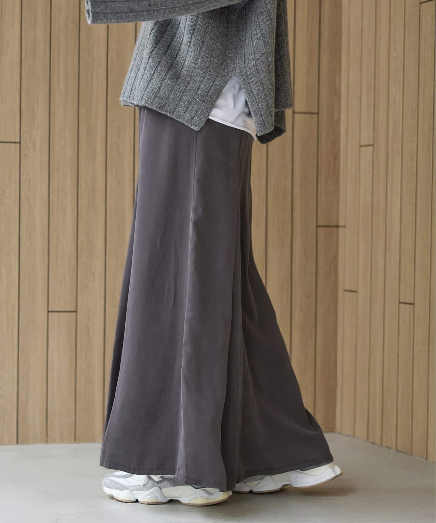 【イエナ/IENA】のキュプラフィブリルフレアスカート 人気、トレンドファッション・服の通販 founy(ファニー) 　ファッション　Fashion　レディースファッション　Fashion for Women　スカート　Skirts　Aライン・フレアスカート　A-Line & Flared Skirts　2025年　2025　2025-2026秋冬・A/W　Autumn/Winter 2025–26 AW25–26　キュプラ　Cupro, Eco Fabric　スニーカー　Sneakers, Trainers　スマート　Smart, Elegant　フレア　Flare, Flared　エレガント 上品　Elegant　冬　Winter / This Winter　 other-1|ID: prp329100004800627 ipo3291000000034829717