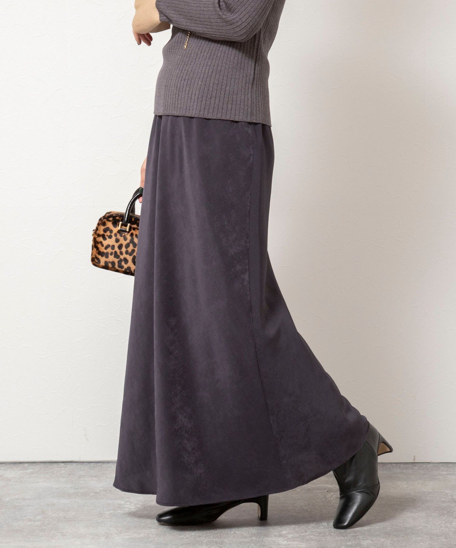 【ノーリーズ/NOLLEY'S】のウォッシャブルスエードサテンナロースカート インテリア・キッズ・メンズ・レディースファッション・服の通販 founy(ファニー) 　ファッション　Fashion　レディースファッション　Fashion for Women　スカート　Skirts　2025年　2025　2025-2026秋冬・A/W　Autumn/Winter 2025–26 AW25–26　おすすめ　Recommended / Our Picks　サテン　Satin, Glossy Fabric　ジャケット　Jacket, Outerwear　スウェット / スエット　Sweatshirt, Sweatwear　フィット　Fit, Slim Fit　ベビー　Baby, Babywear　エレガント 上品　Elegant　ブラック|ID: prp329100004800652 ipo3291000000034998870