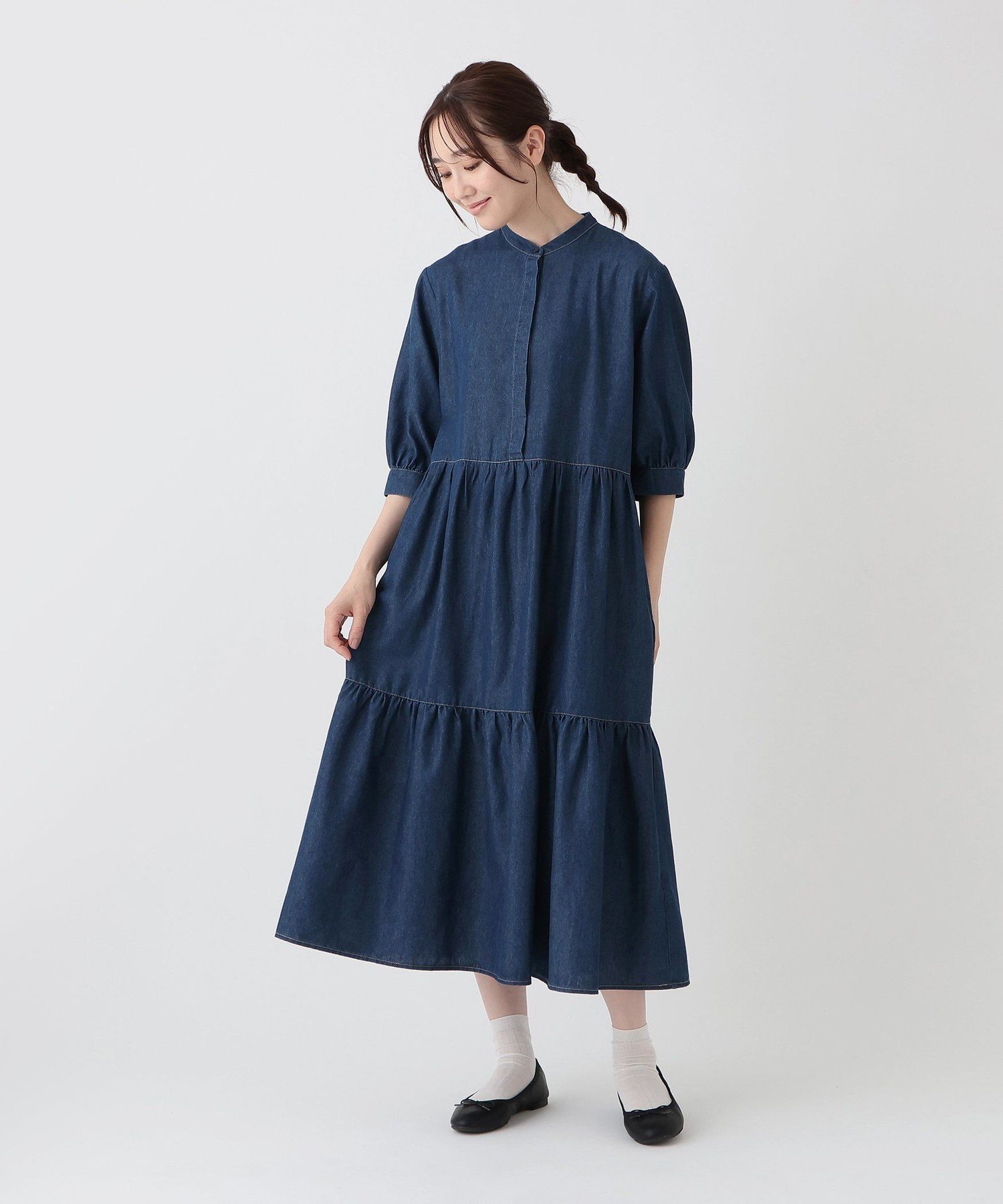 【アフタヌーンティー リビング/Afternoon Tea LIVING】のライトデニム切替ワンピース 人気、トレンドファッション・服の通販 founy(ファニー) ファッション Fashion レディースファッション Fashion for Women ワンピース Dresses カーディガン Cardigan, Knitwear 切替 Switching, Contrast Panel サンダル Sandals, Summer Shoes ジャケット Jacket, Outerwear スニーカー Sneakers, Trainers ティアード Tiered, Tiered Style デニム Denim, Jeans Material エレガント 上品 Elegant other-1|ID: prp329100004800719 ipo3291000000034830495